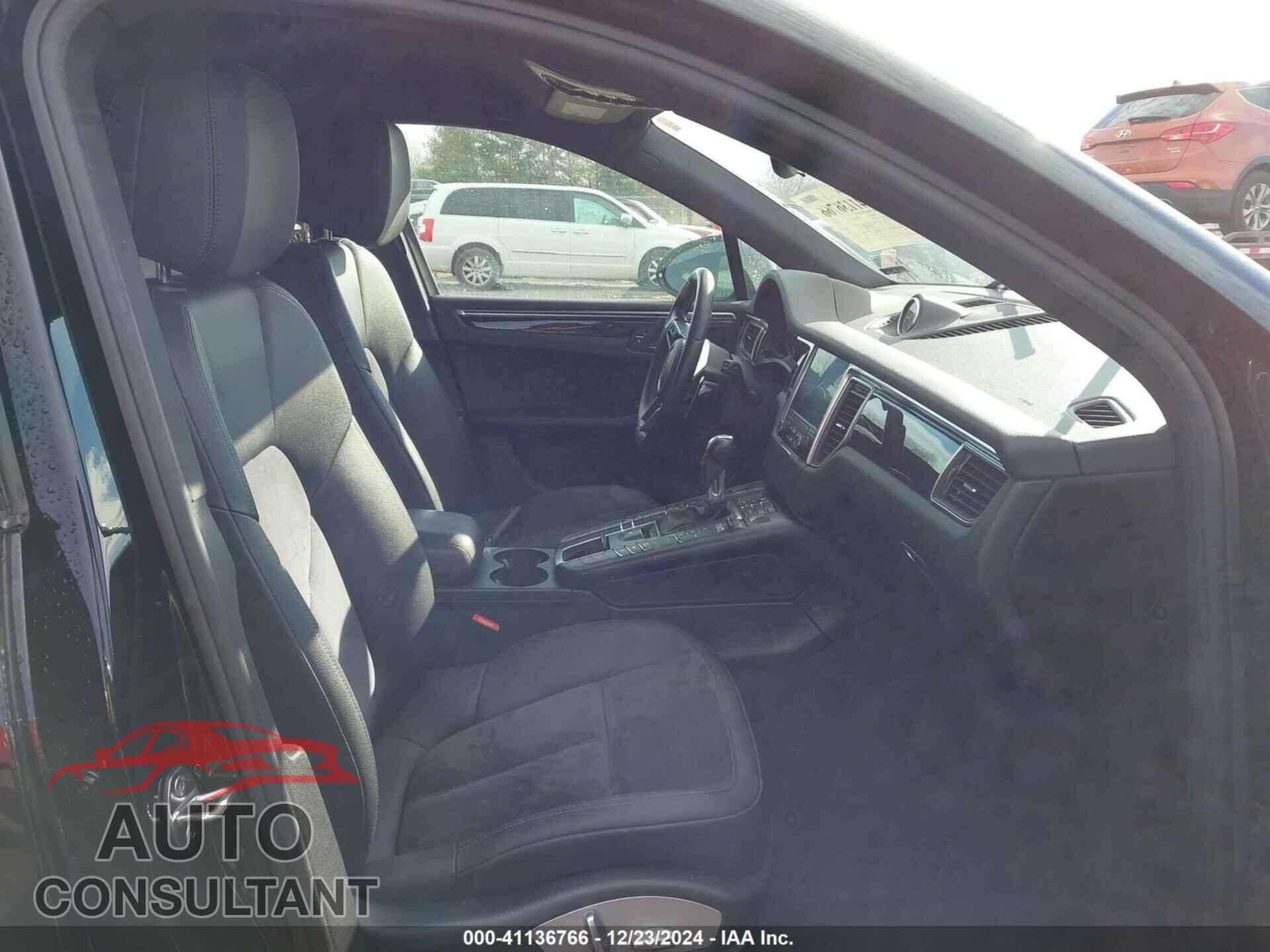 PORSCHE MACAN 2017 - WP1AA2A53HLB03199