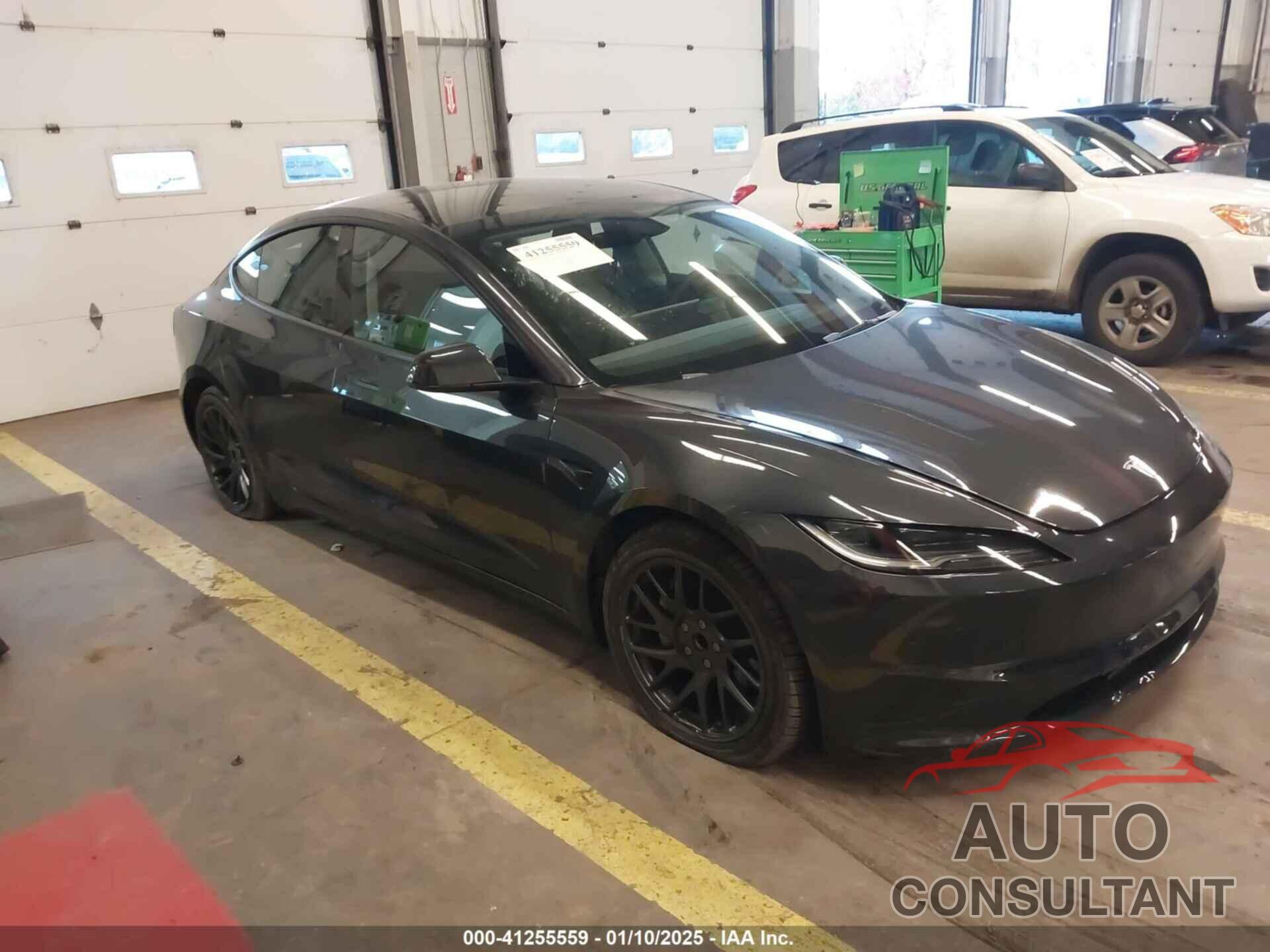 TESLA MODEL 3 2024 - 5YJ3E1EA9RF835440