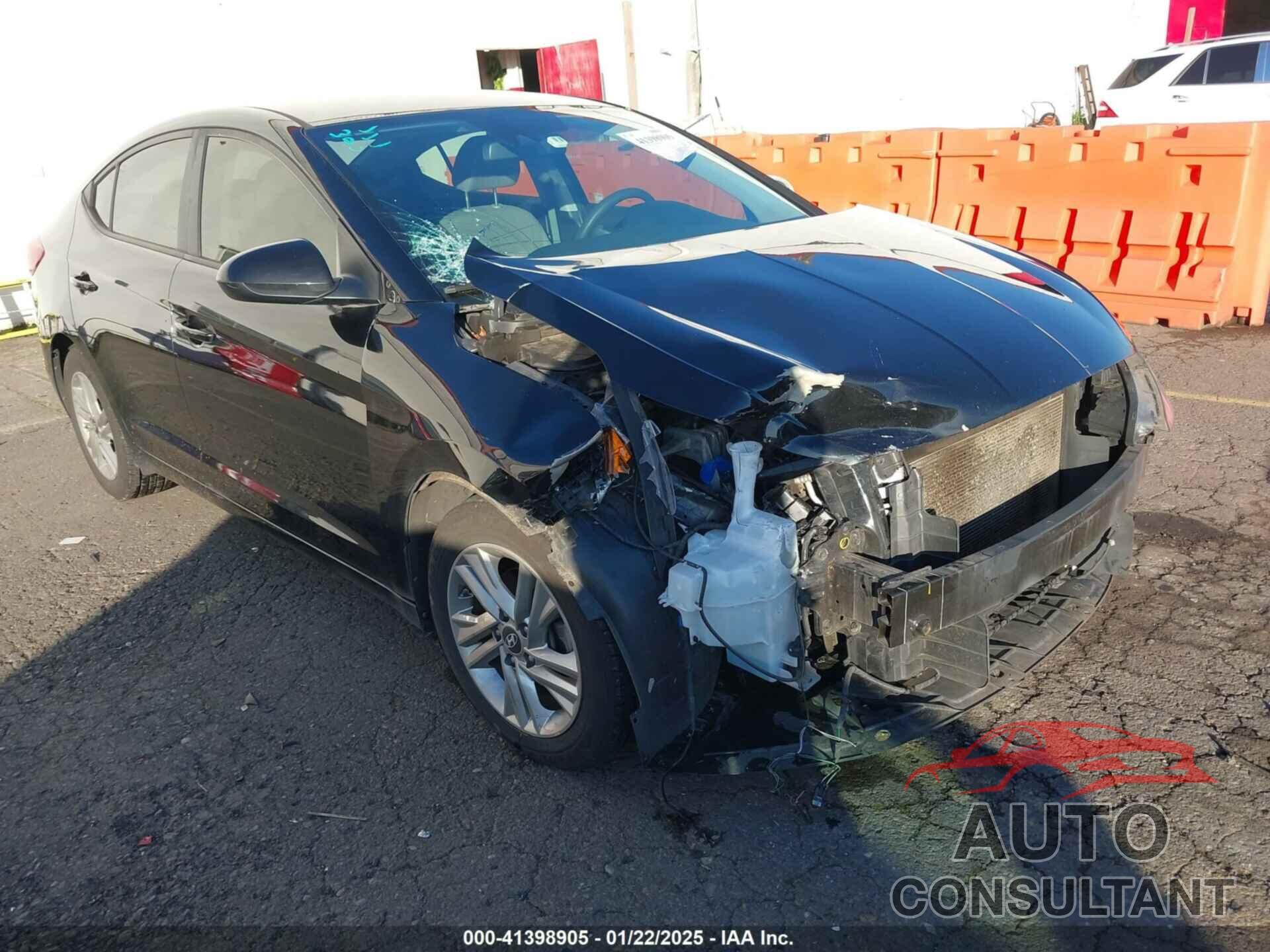 HYUNDAI ELANTRA 2019 - KMHD84LFXKU793476