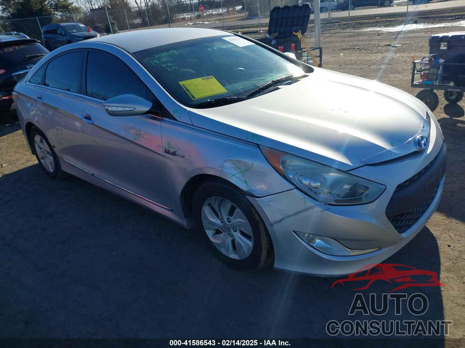 HYUNDAI SONATA HYBRID 2013 - KMHEC4A45DA050278