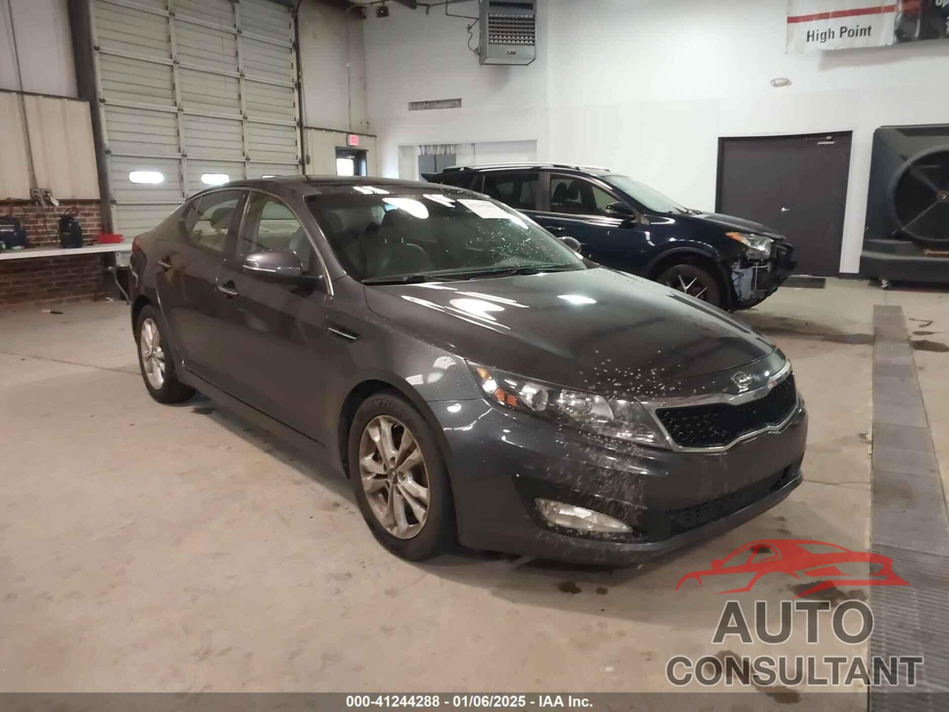 KIA OPTIMA 2011 - KNAGN4A75B5178959