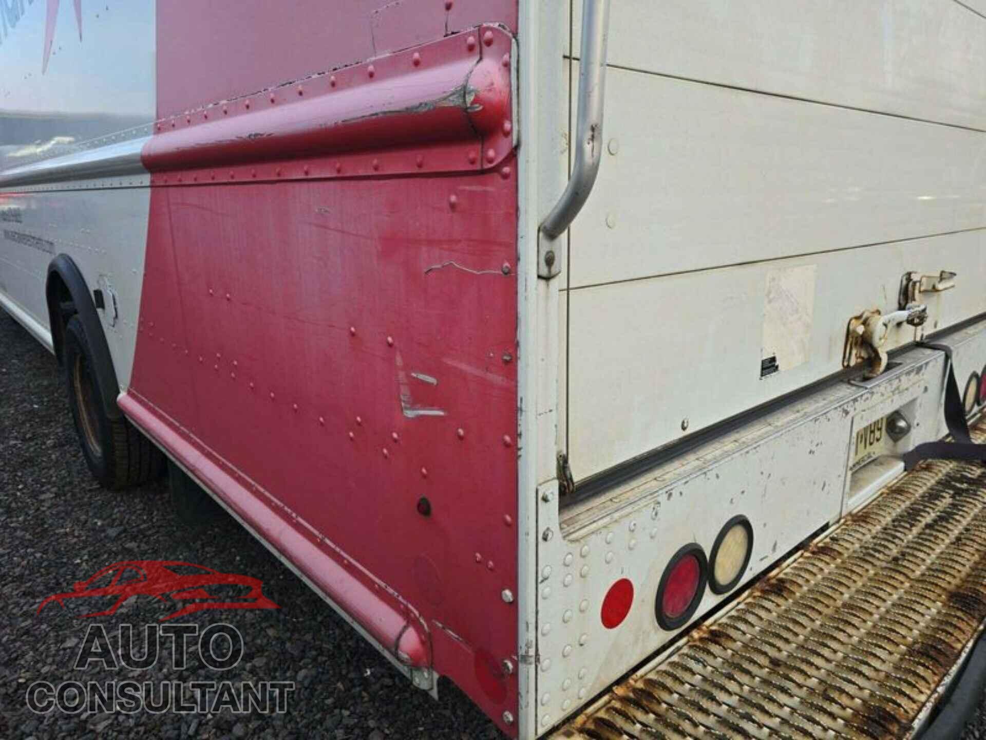 FORD E-450 STRIPPED 2013 - 1FC4E4KL8DDA78185