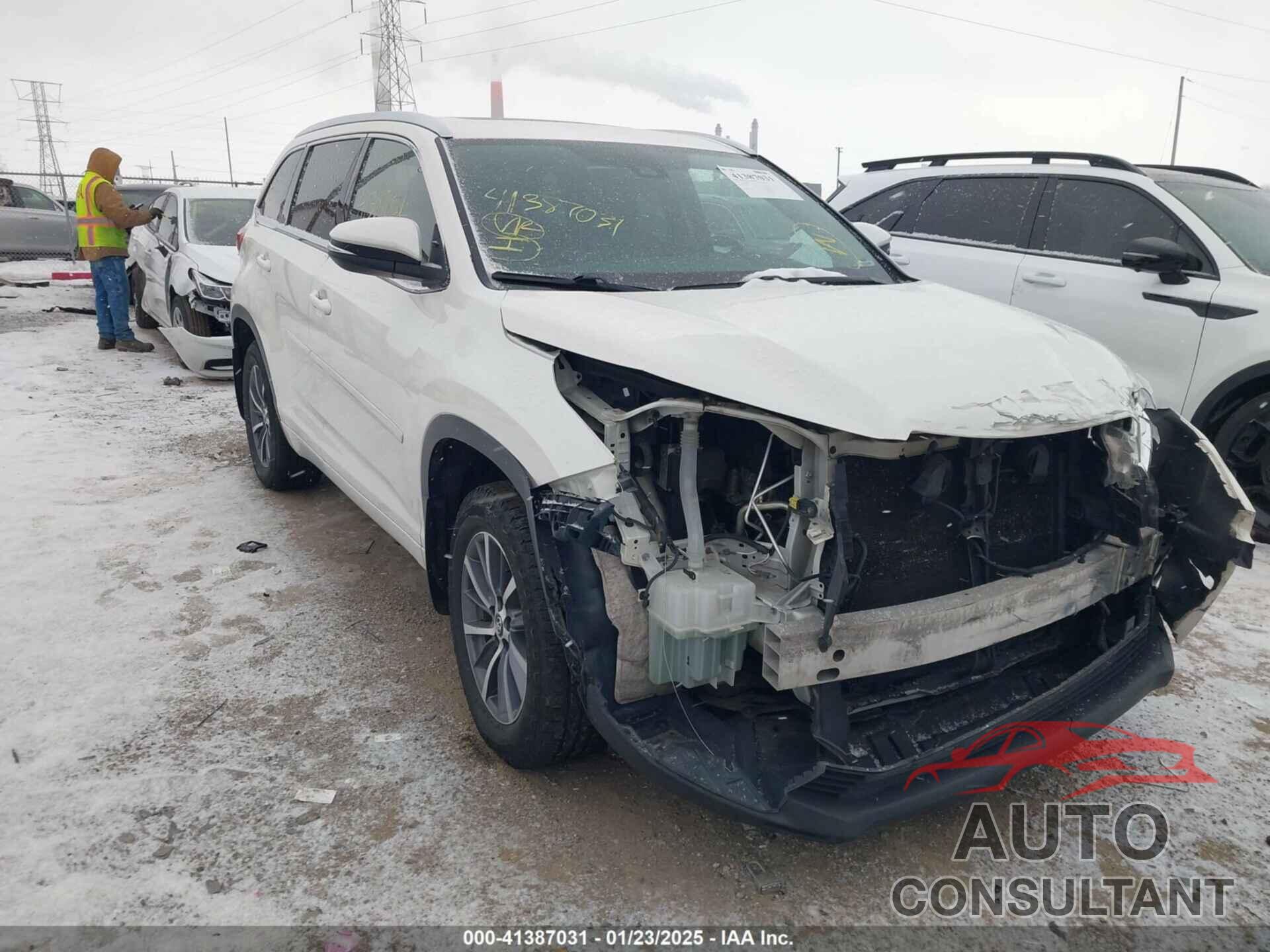 TOYOTA HIGHLANDER 2017 - 5TDJZRFH2HS511925