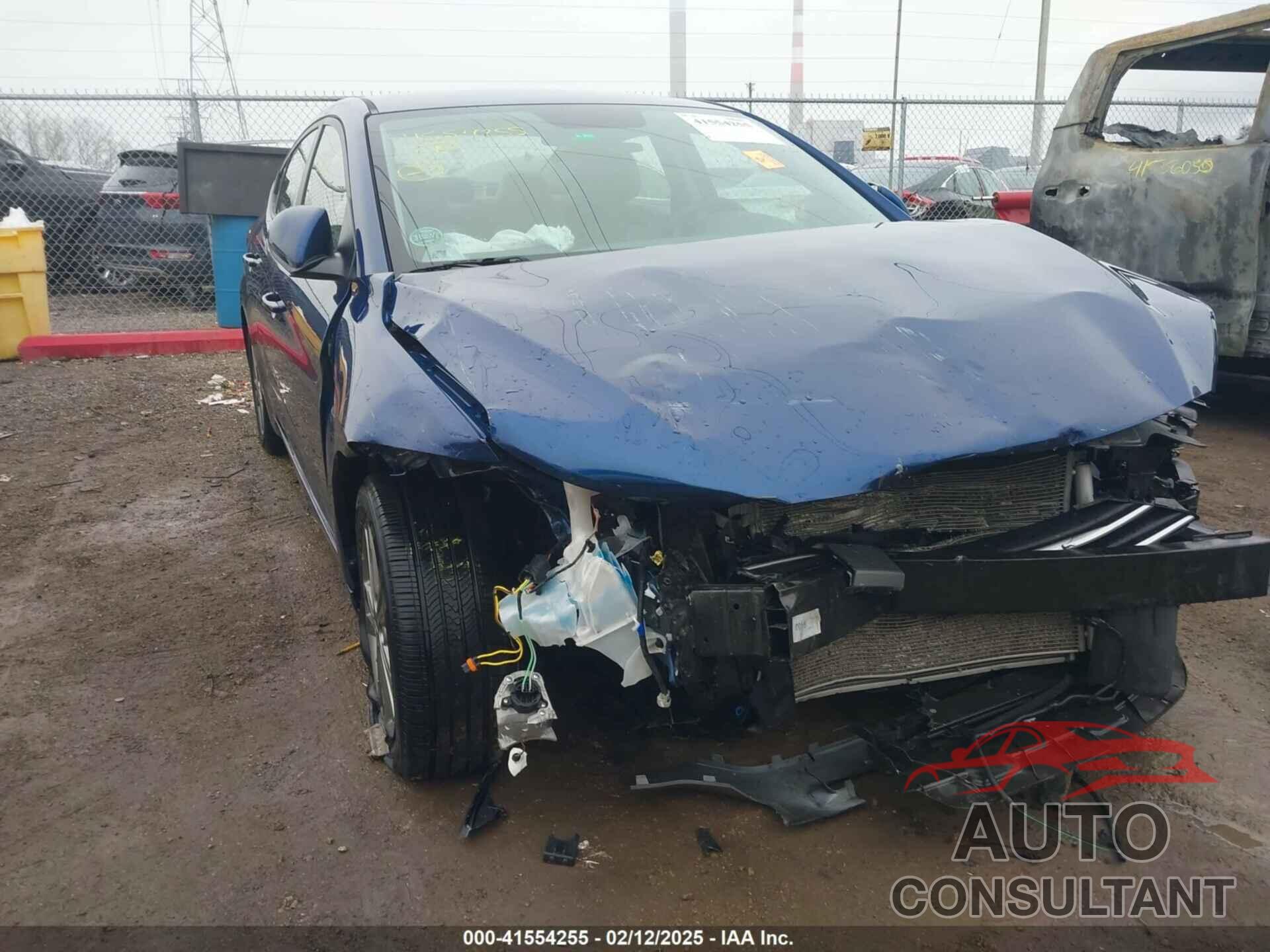 HYUNDAI ELANTRA 2018 - 5NPD84LF6JH403096