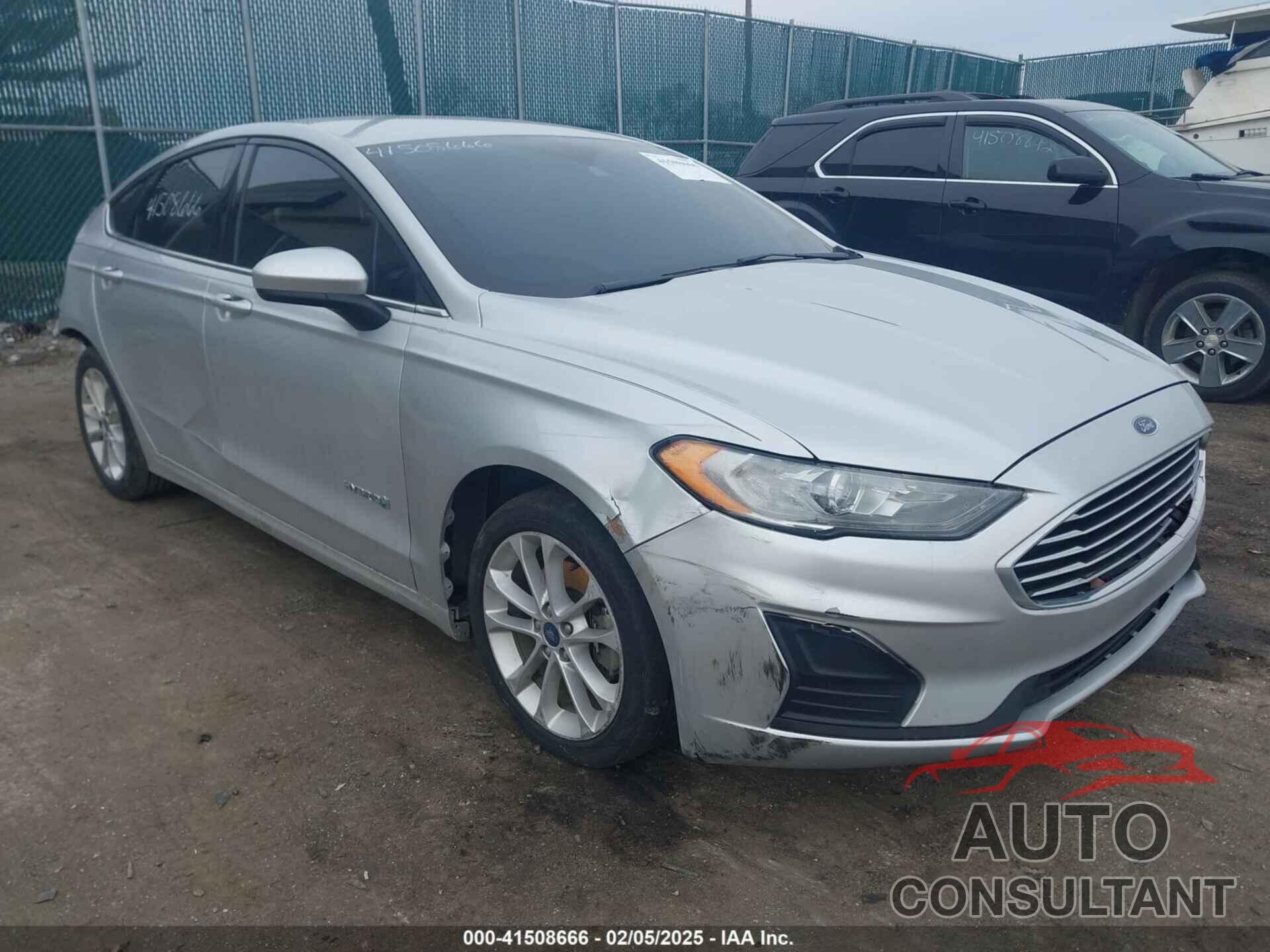 FORD FUSION HYBRID 2019 - 3FA6P0LU9KR263116