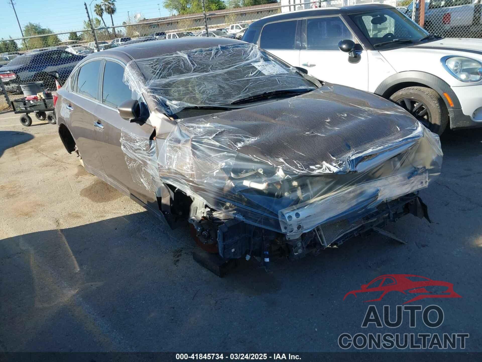 NISSAN ALTIMA 2017 - 1N4AL3AP0HC242120