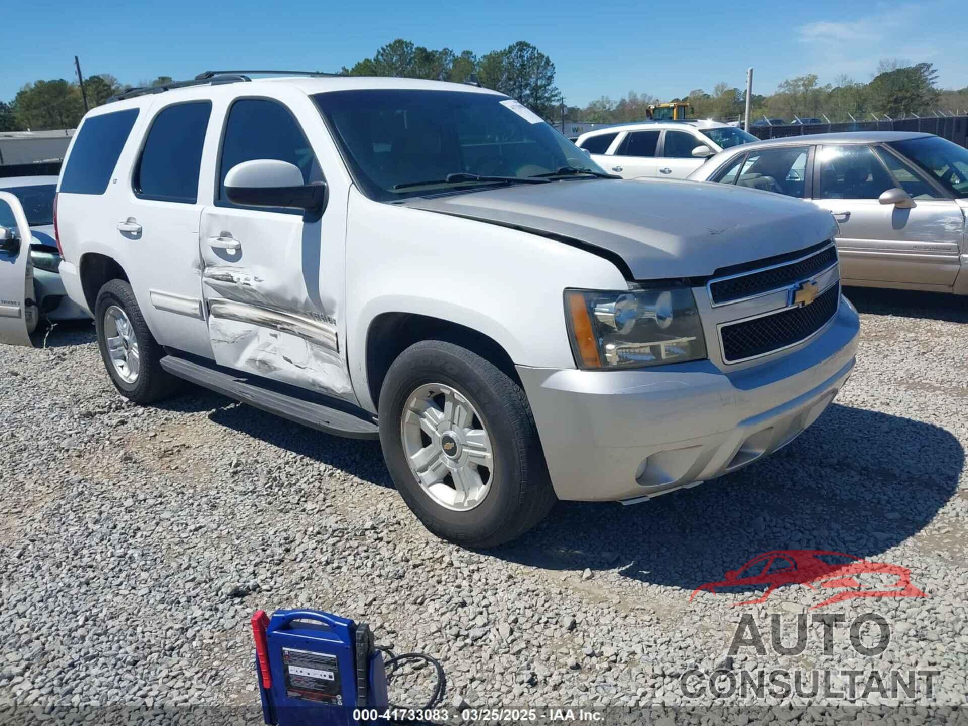 CHEVROLET TAHOE 2011 - 1GNSCBE09BR232011