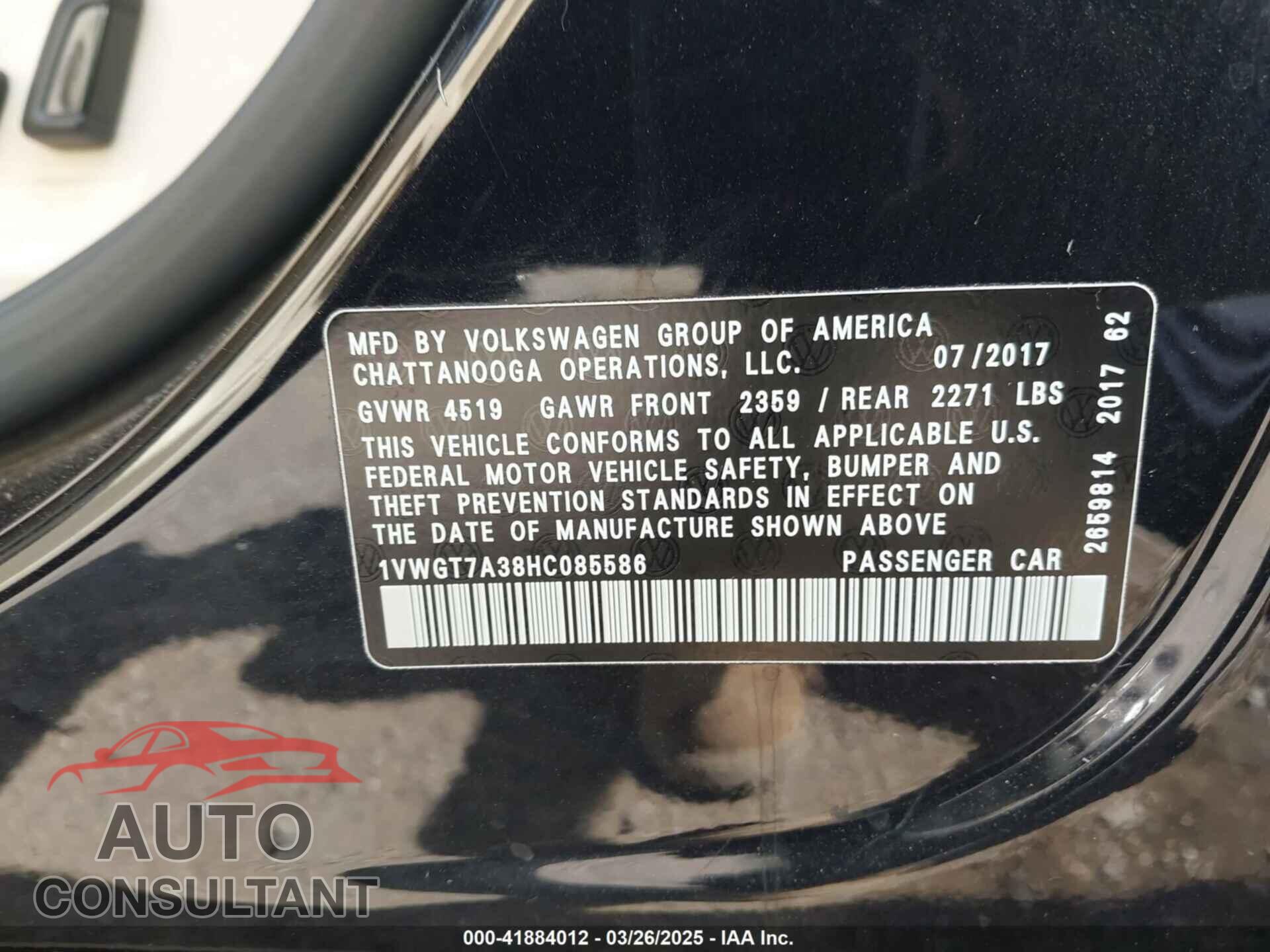 VOLKSWAGEN PASSAT 2017 - 1VWGT7A38HC085586