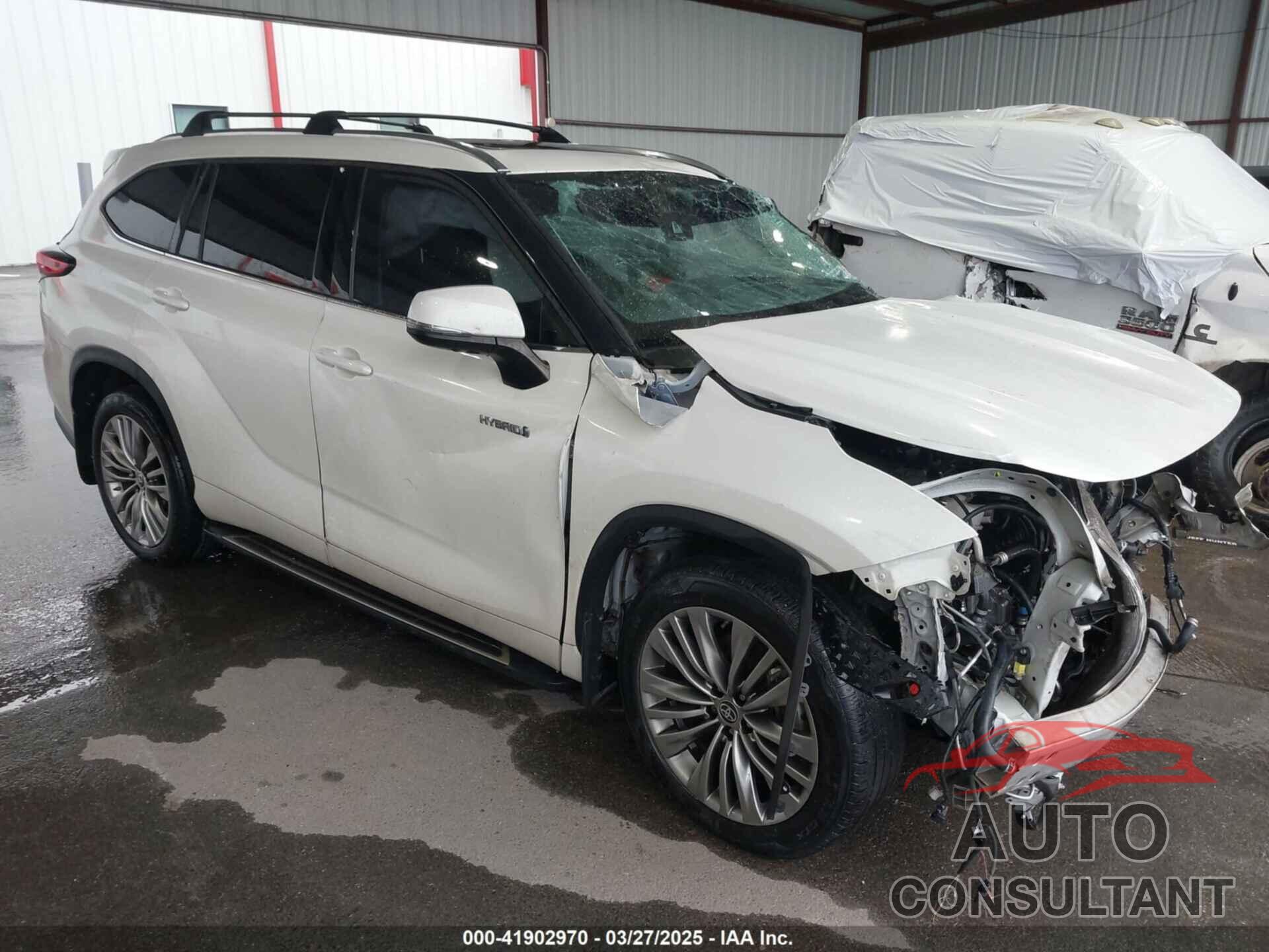 TOYOTA HIGHLANDER 2021 - 5TDFARAHXMS008108