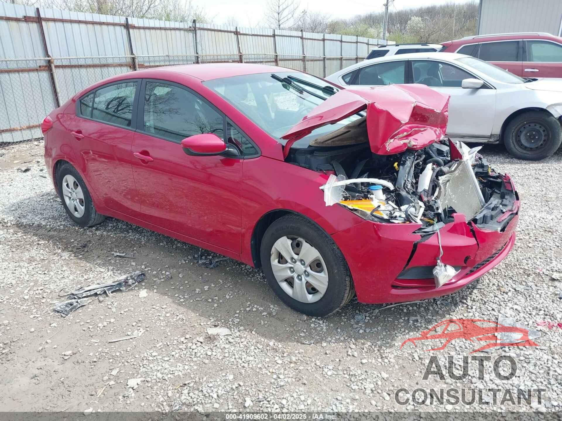 KIA FORTE 2016 - KNAFK4A64G5567174