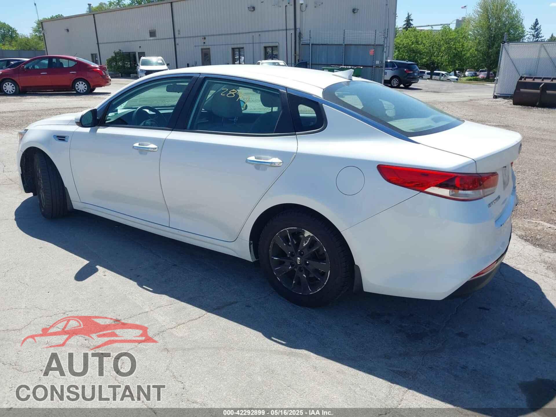 KIA OPTIMA 2016 - KNAGT4L31G5086657