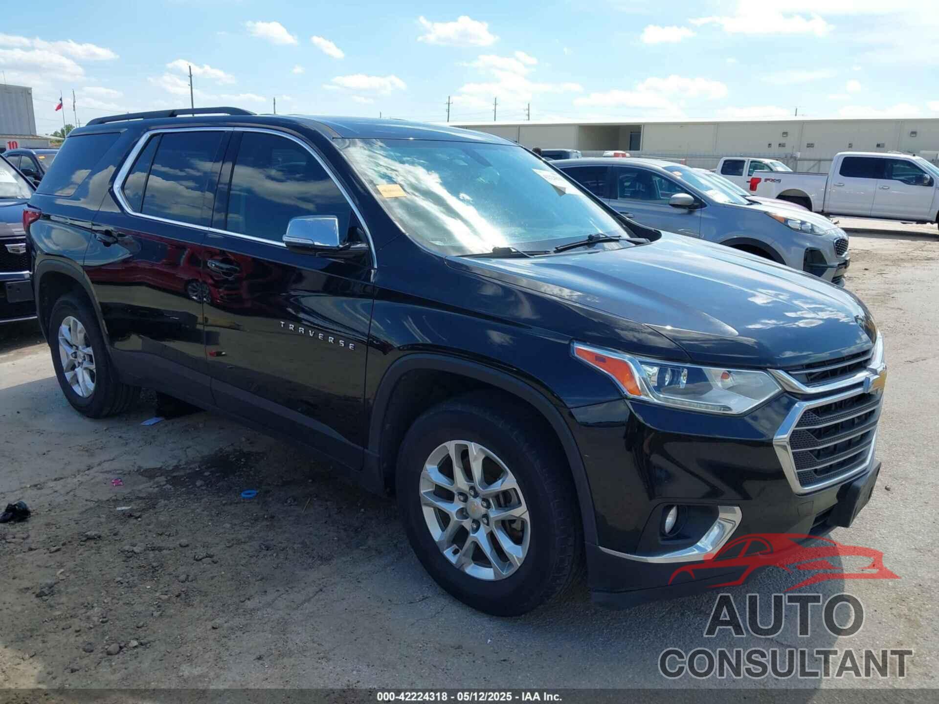 CHEVROLET TRAVERSE 2019 - 1GNERGKW8KJ138606