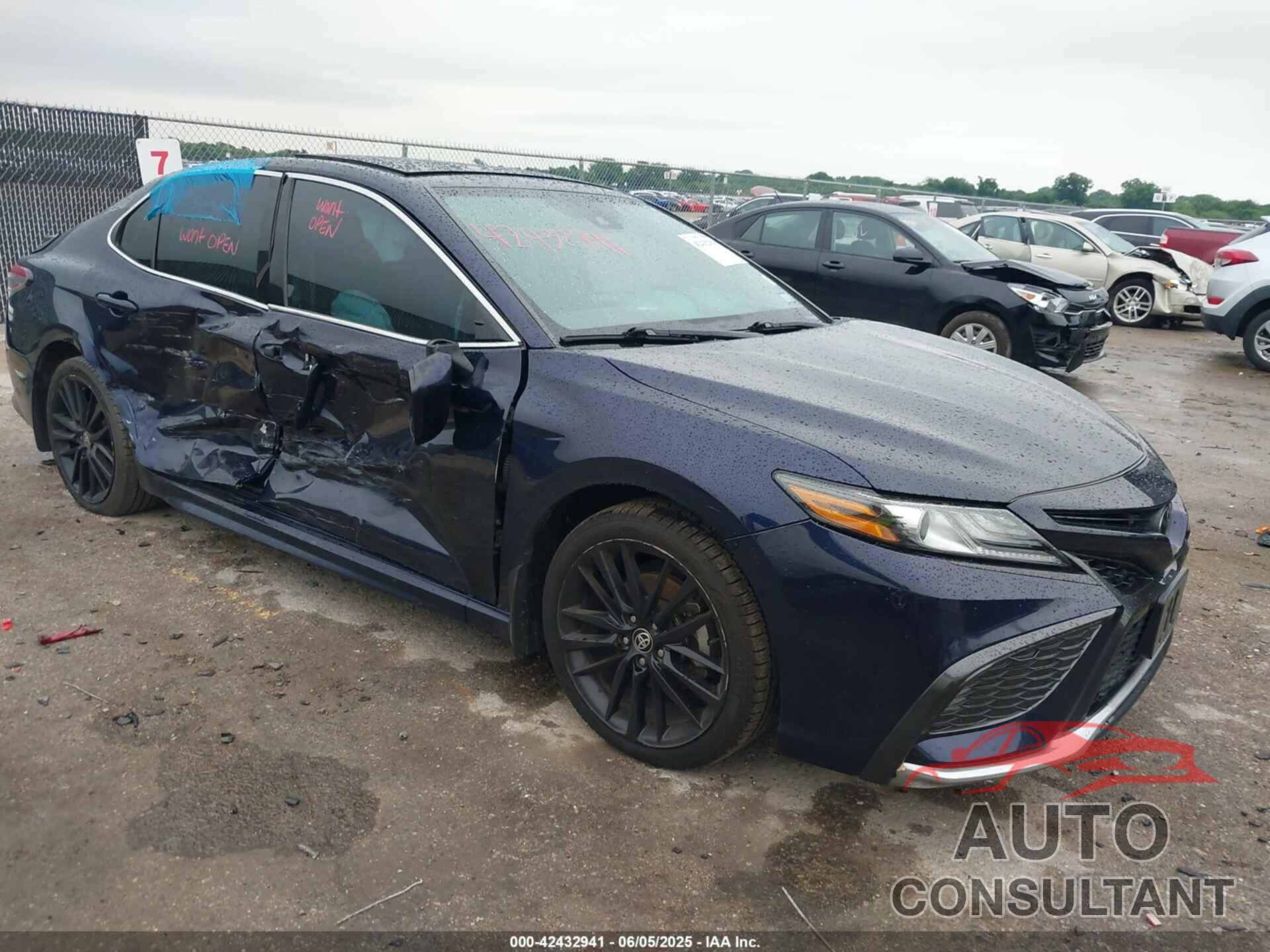 TOYOTA CAMRY 2021 - 4T1K61AK1MU512163