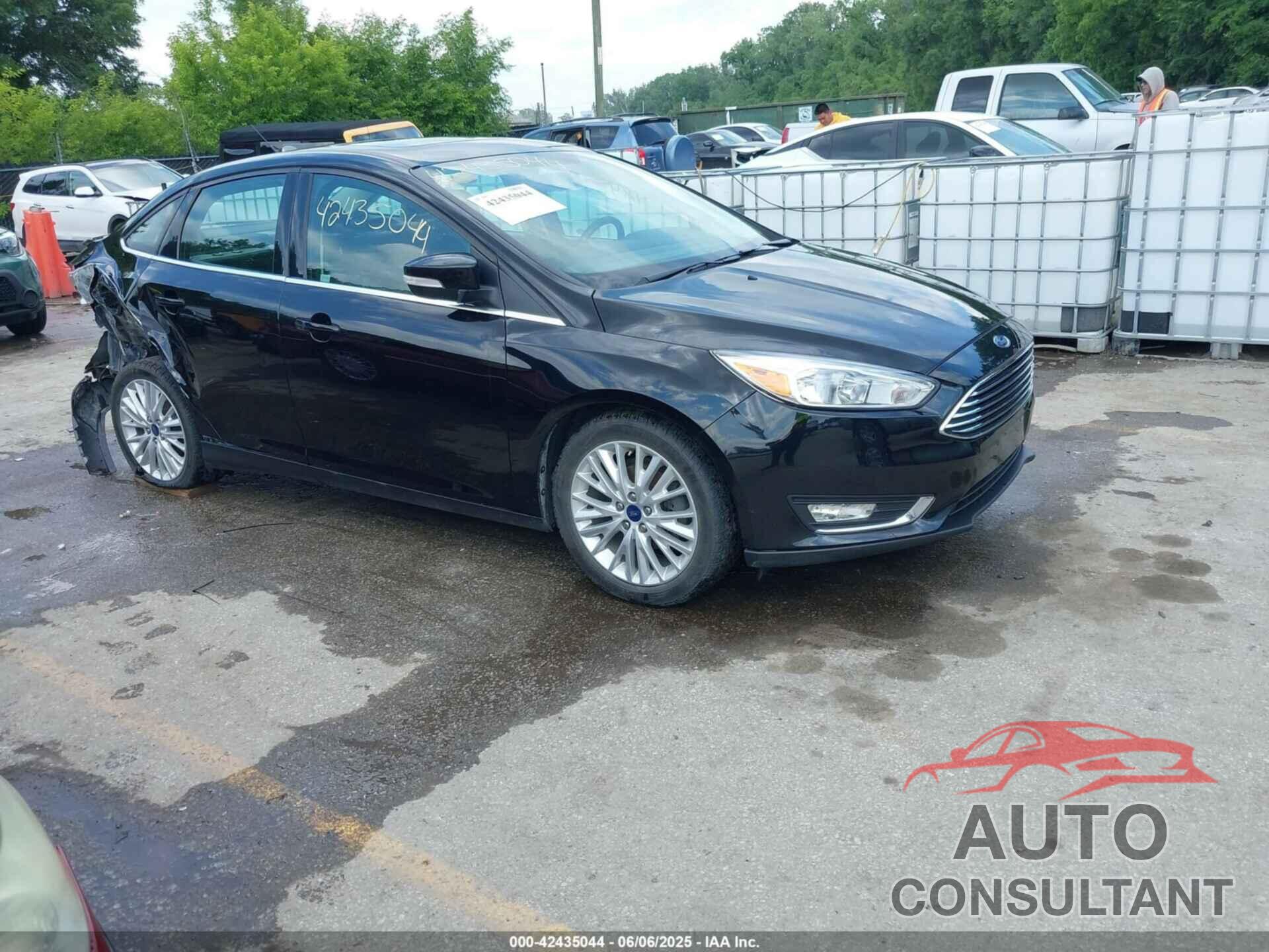 FORD FOCUS 2017 - 1FADP3J26HL280229