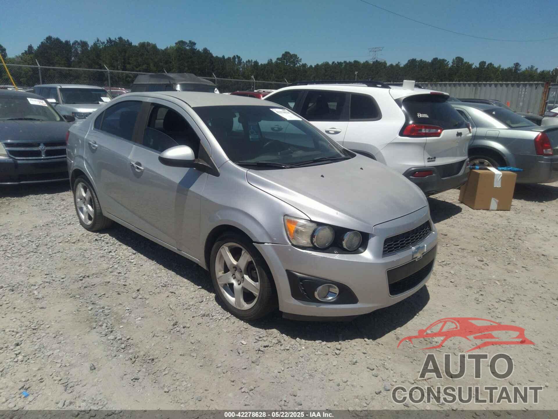 CHEVROLET SONIC 2013 - 1G1JE5SB4D4244159