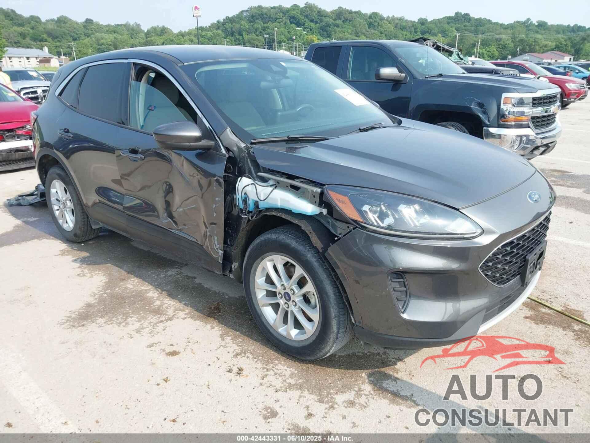FORD ESCAPE 2020 - 1FMCU9G68LUB00842