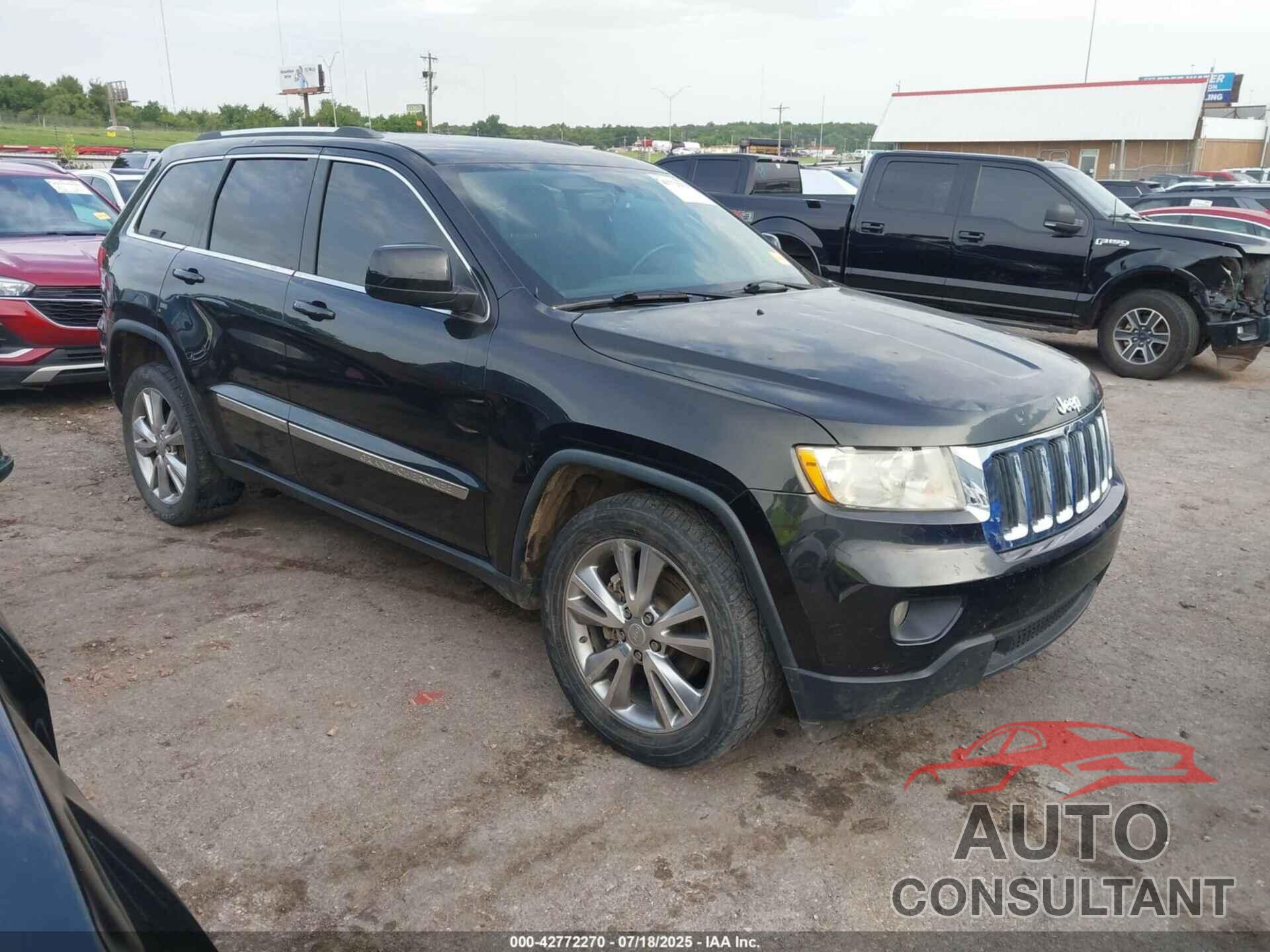 JEEP GRAND CHEROKEE 2013 - 1C4RJEAG9DC550010