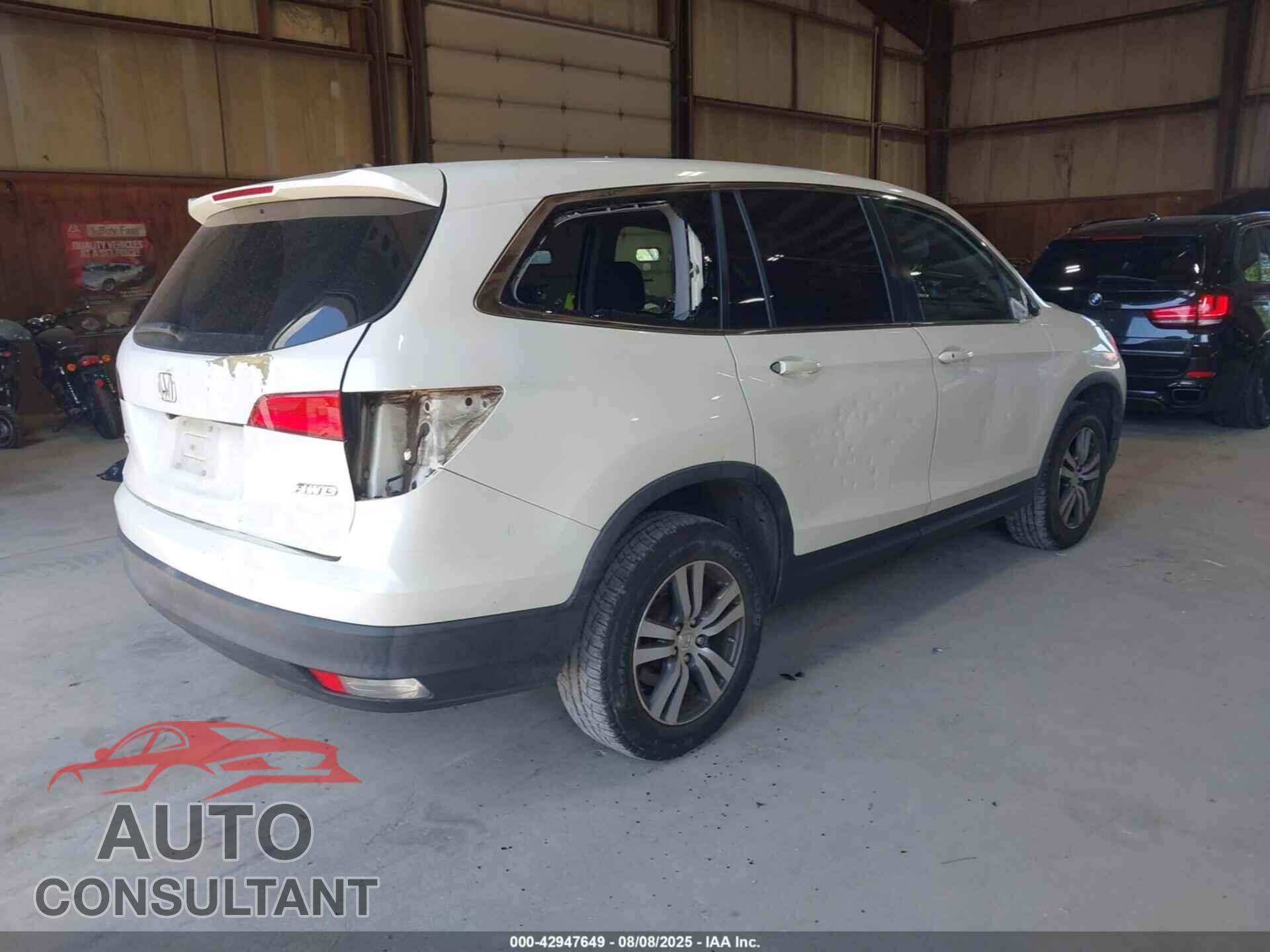 HONDA PILOT 2017 - 5FNYF6H51HB010229