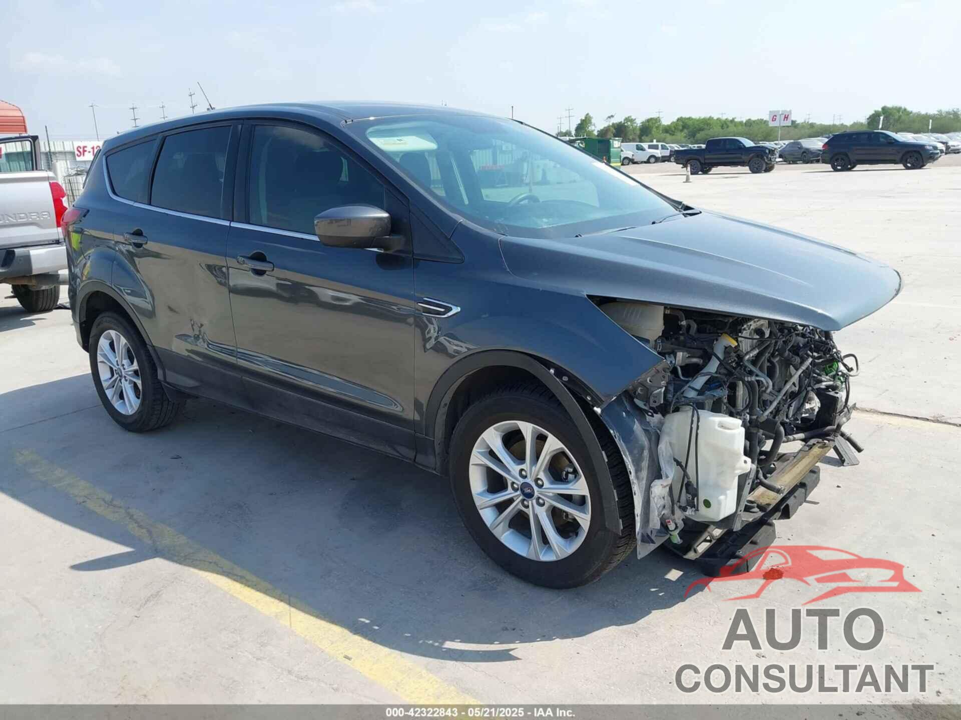 FORD ESCAPE 2019 - 1FMCU0GD8KUC52290