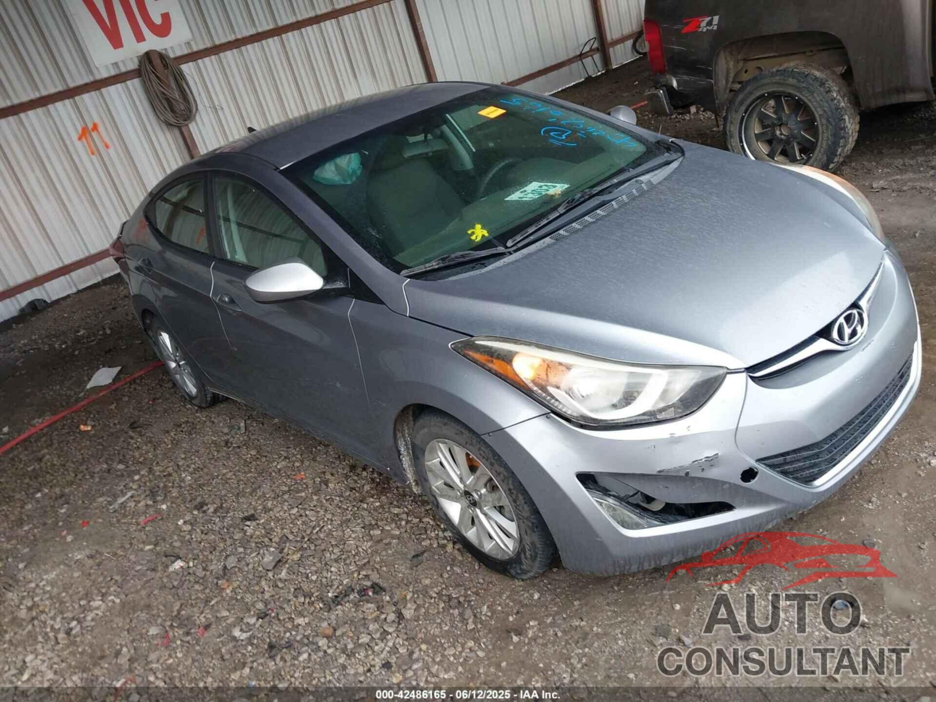 HYUNDAI ELANTRA 2015 - KMHDH4AE9FU420560