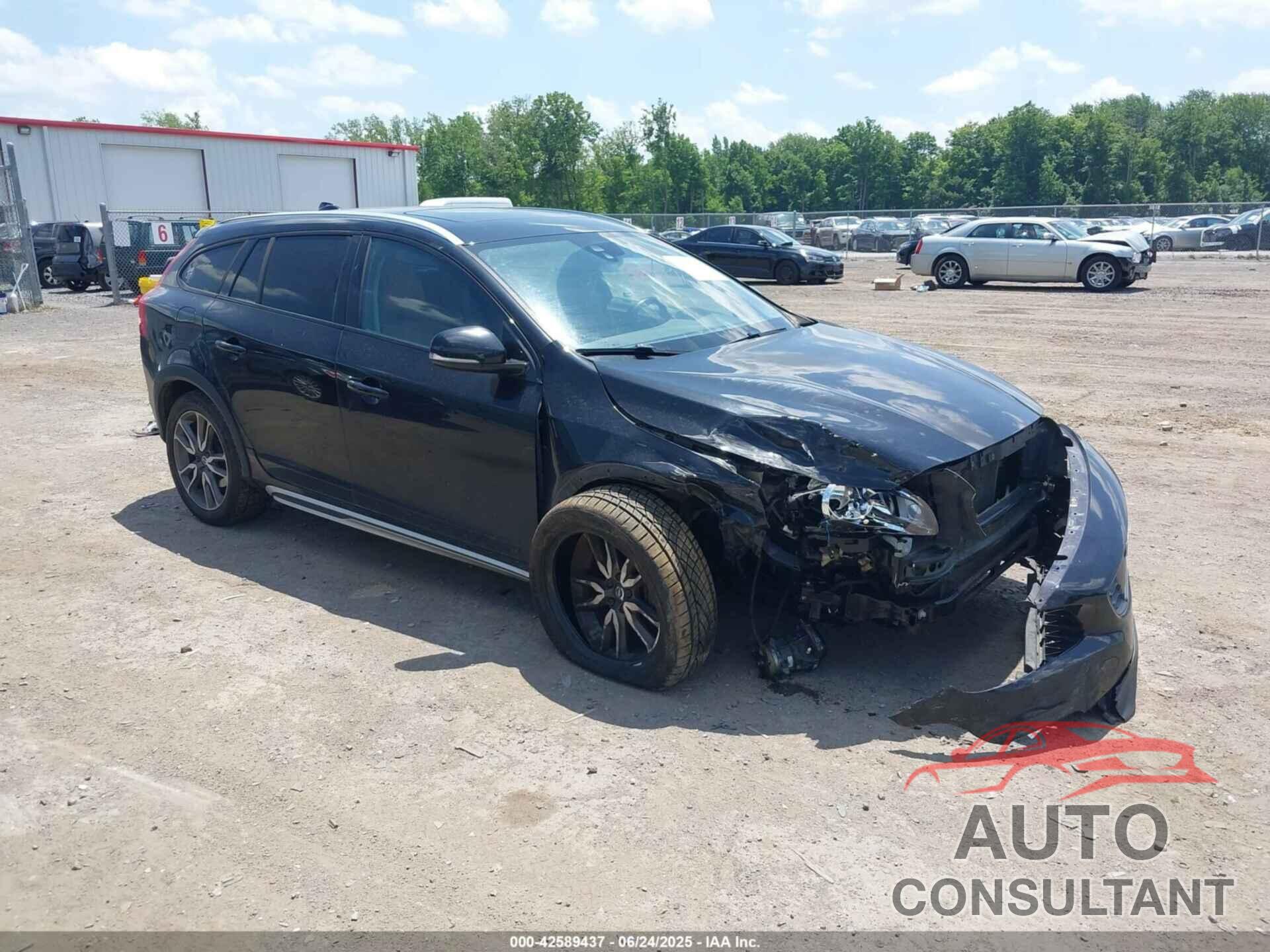 VOLVO V60 CROSS COUNTRY 2015 - YV4612HK3F1002012
