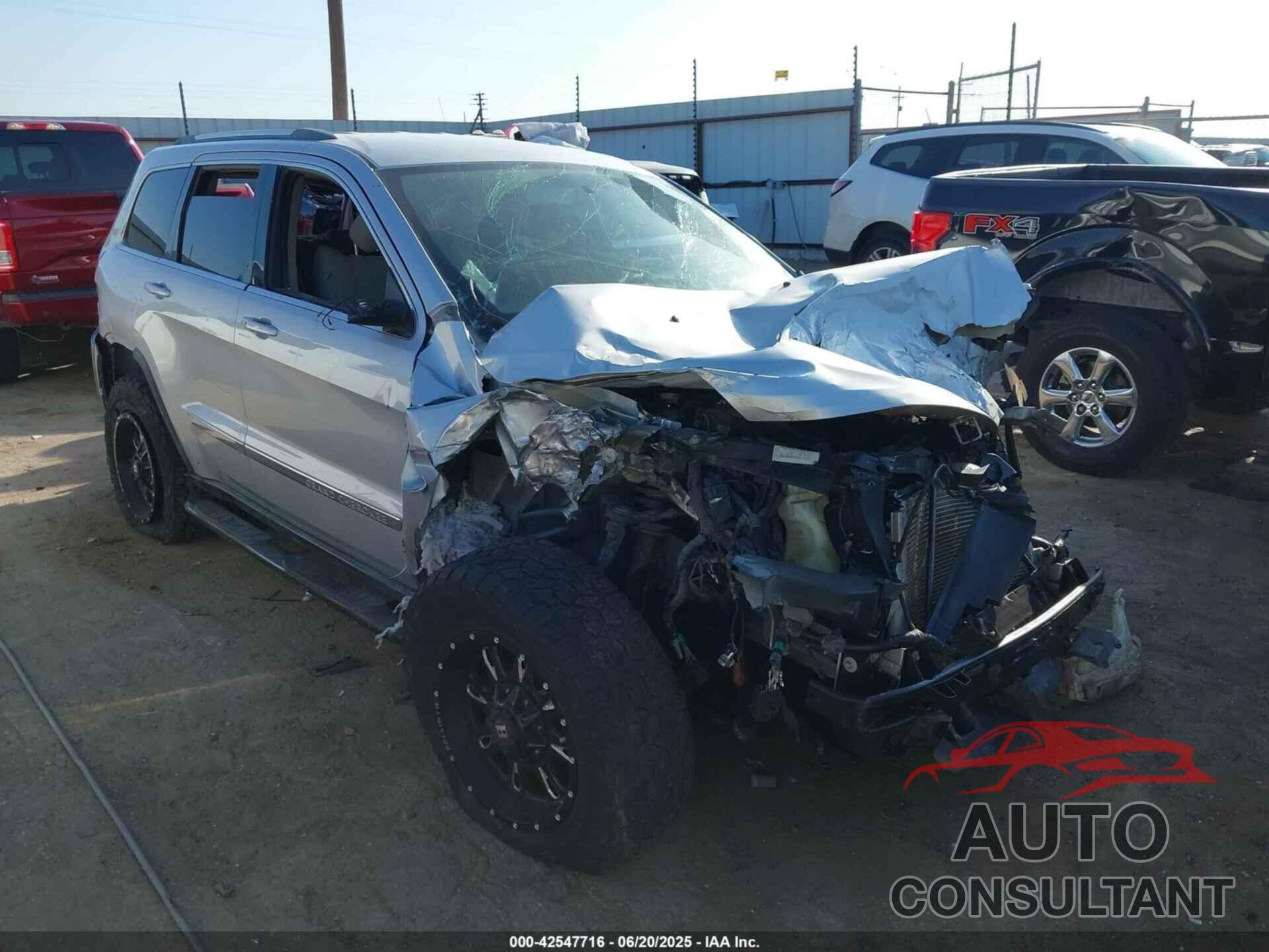 JEEP GRAND CHEROKEE 2011 - 1J4RS4GG8BC627570