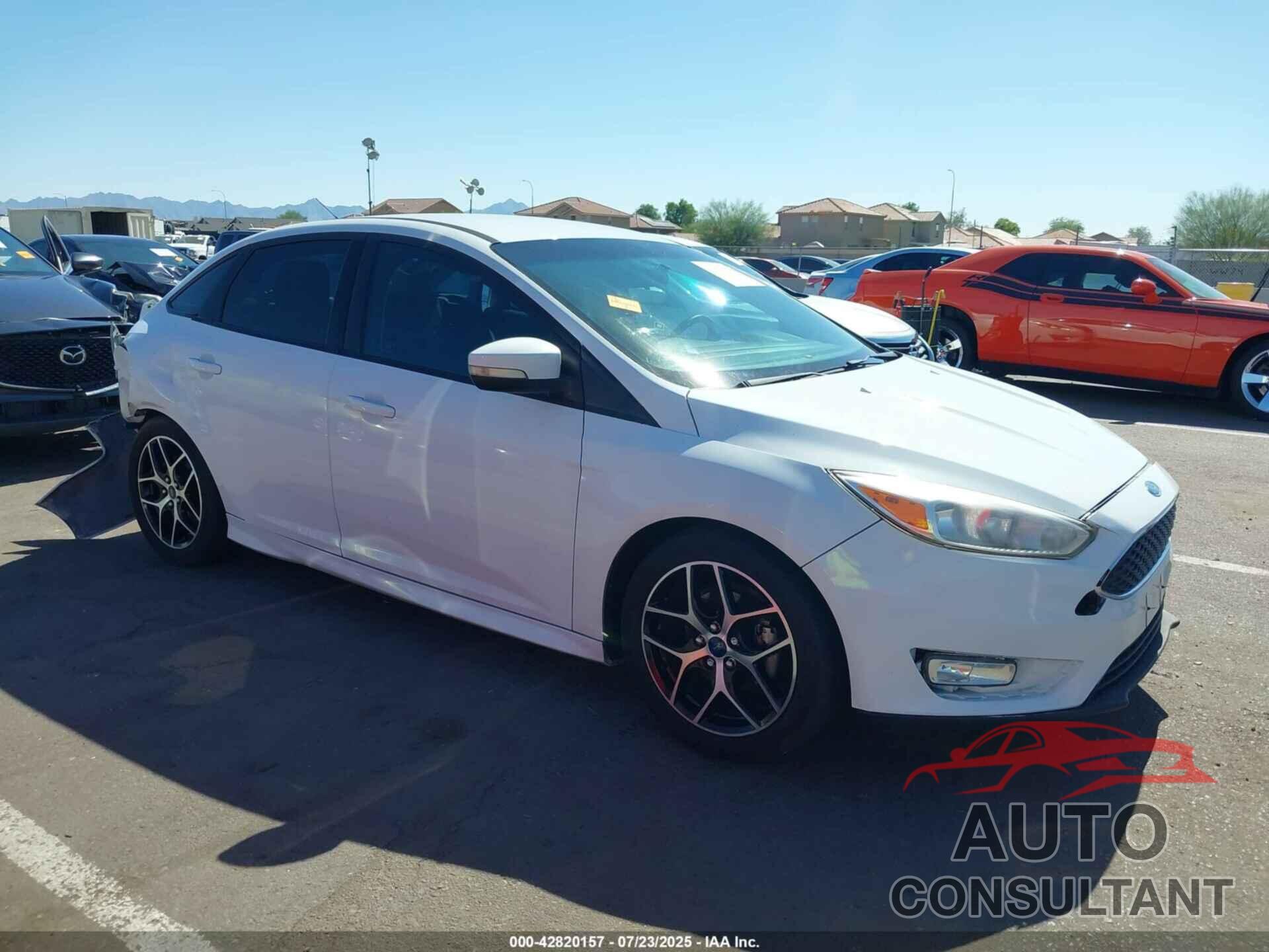 FORD FOCUS 2015 - 1FADP3F29FL287178
