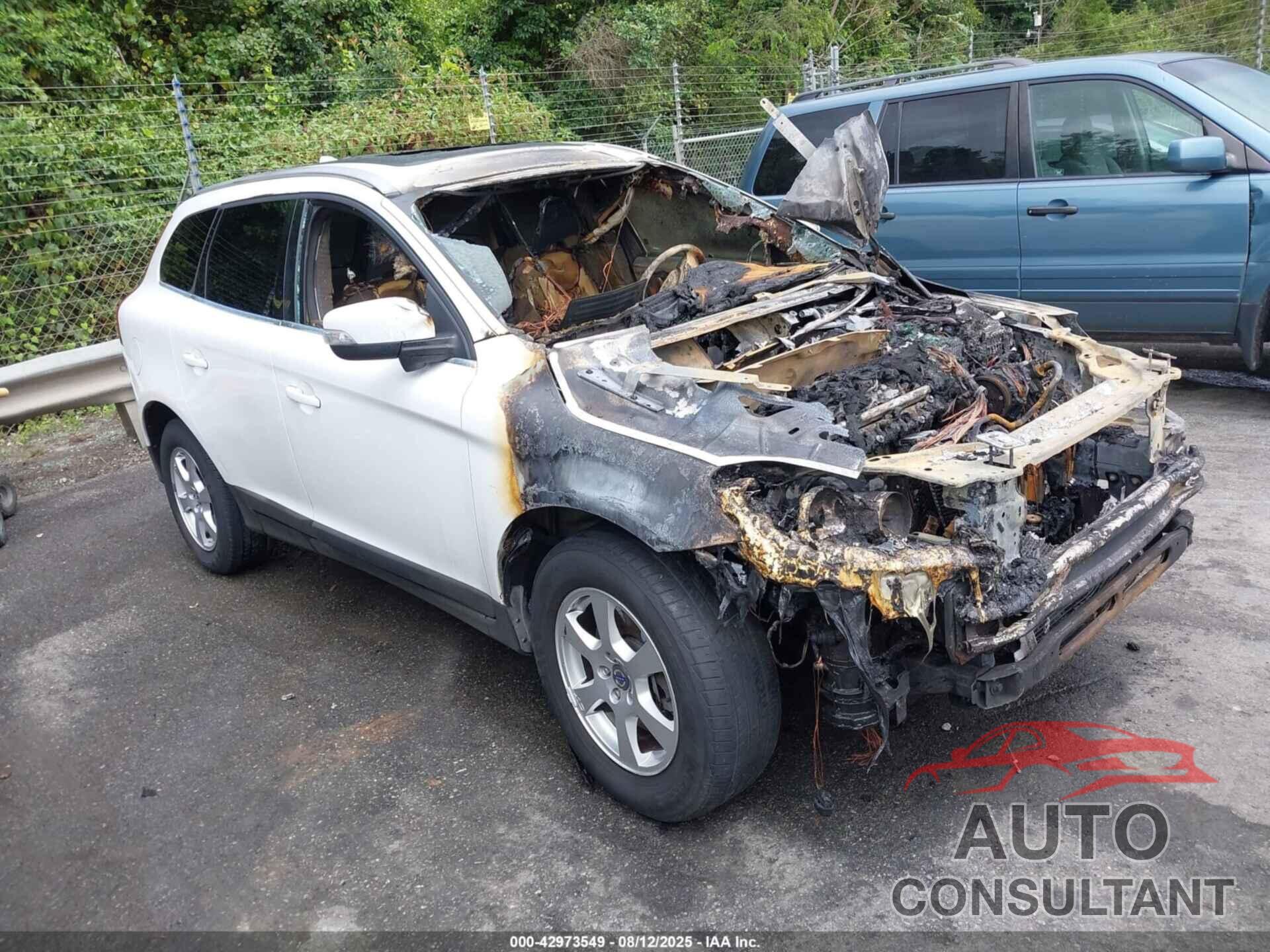 VOLVO XC60 2011 - YV4952DL1B2164354