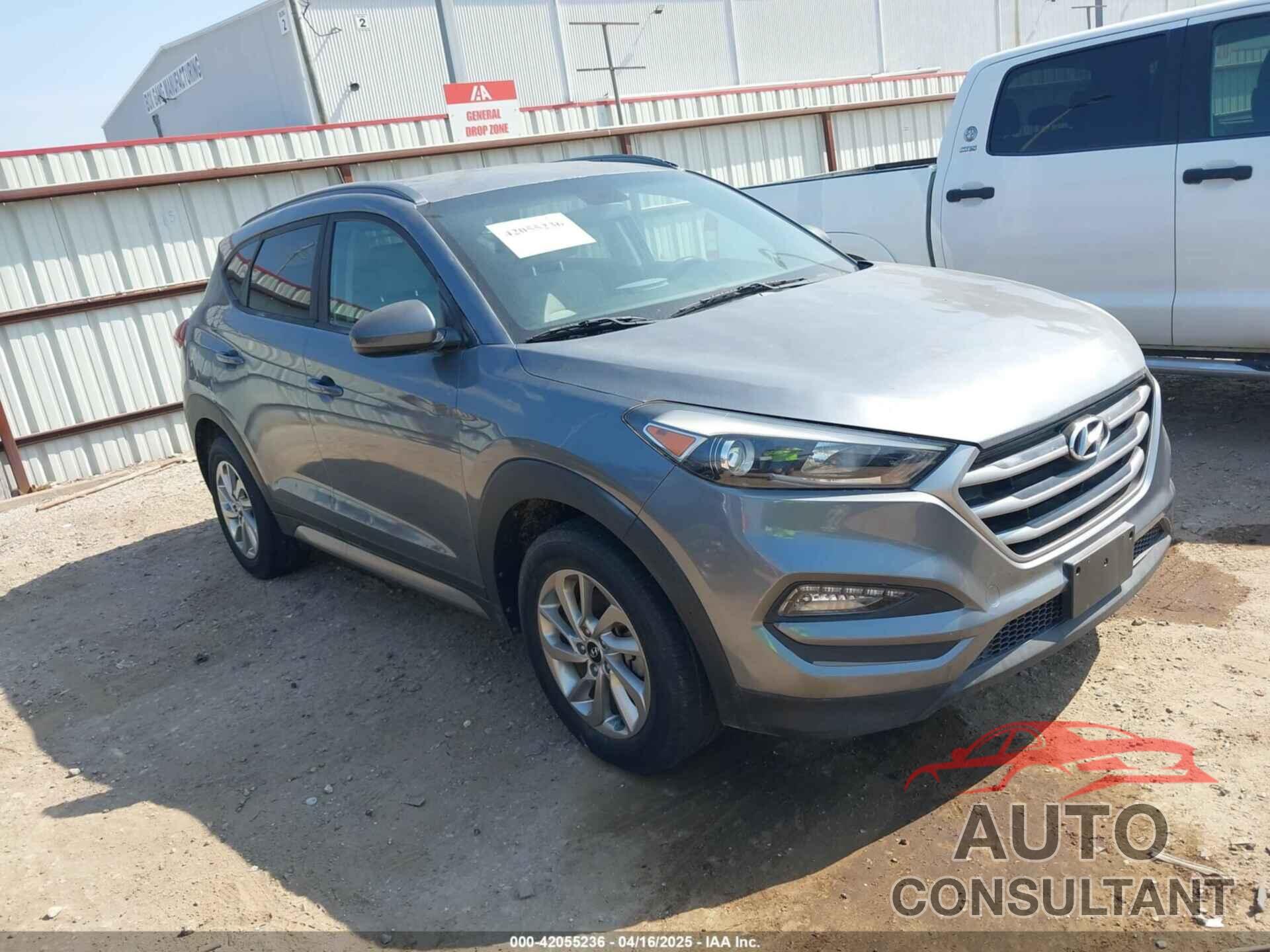 HYUNDAI TUCSON 2017 - KM8J33A44HU332215