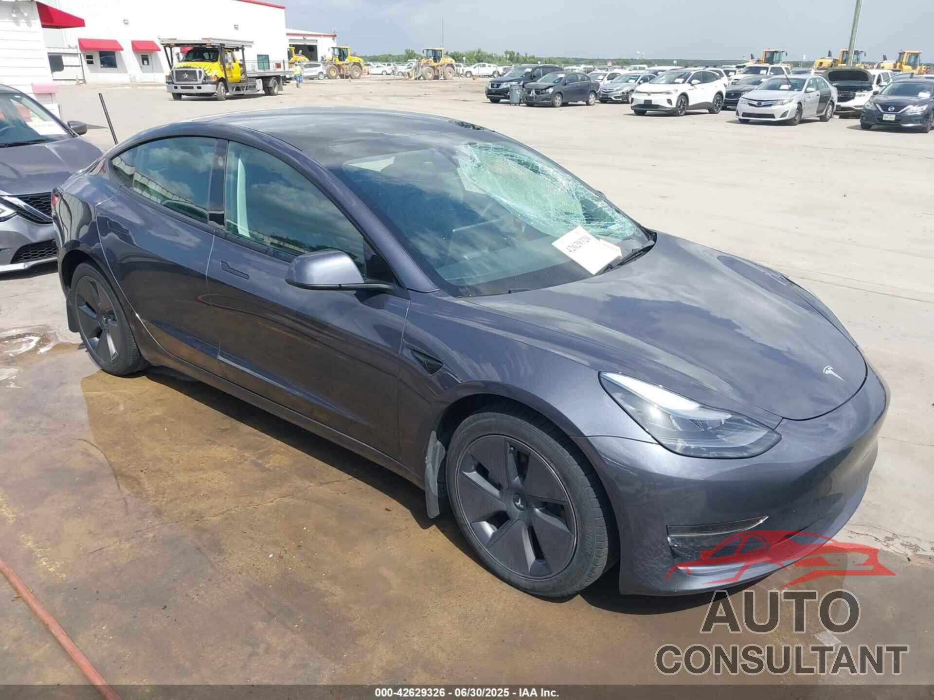 TESLA MODEL 3 2023 - 5YJ3E1EA3PF696046