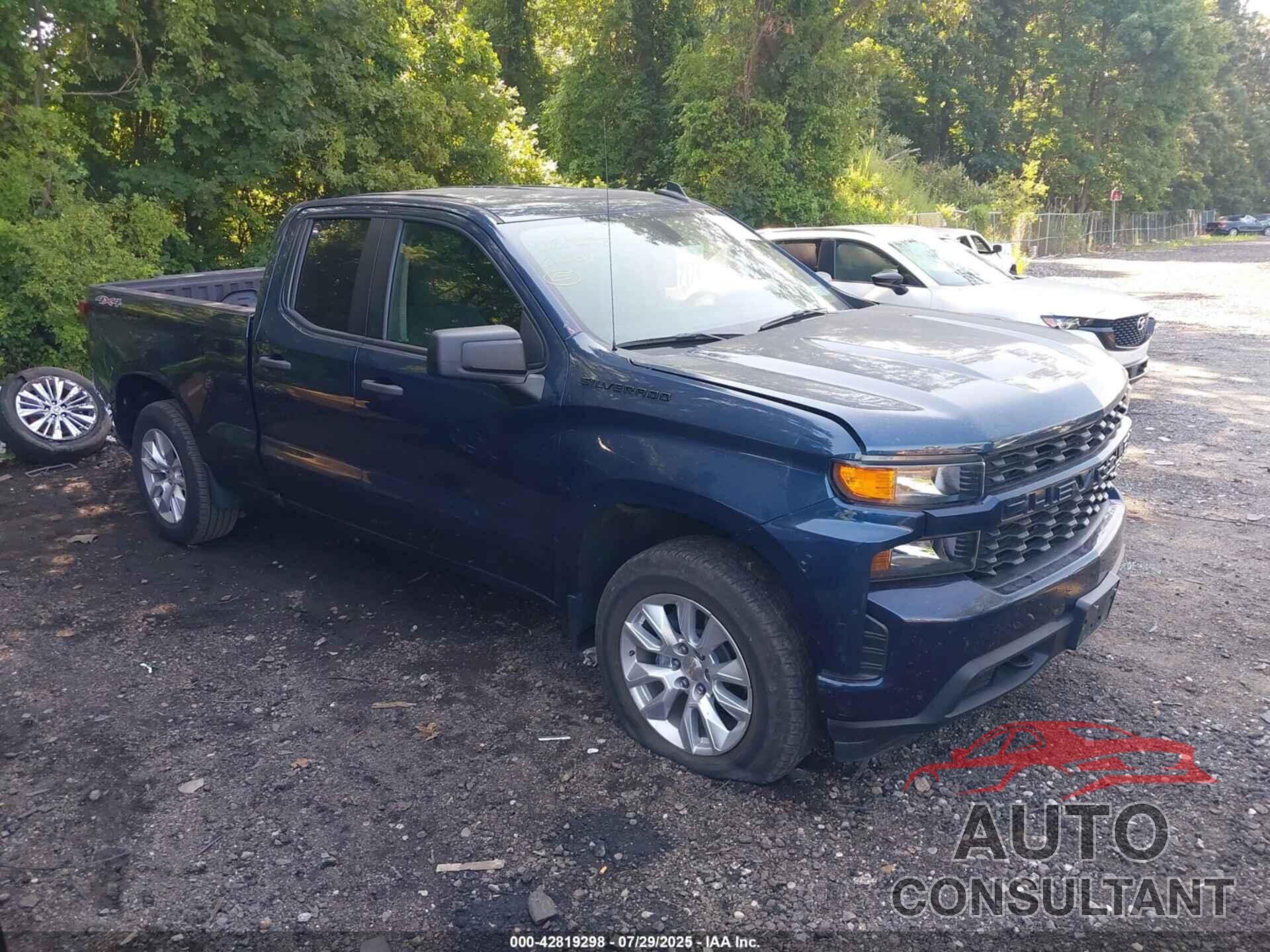 CHEVROLET SILVERADO 1500 2021 - 1GCRYBEK8MZ309934