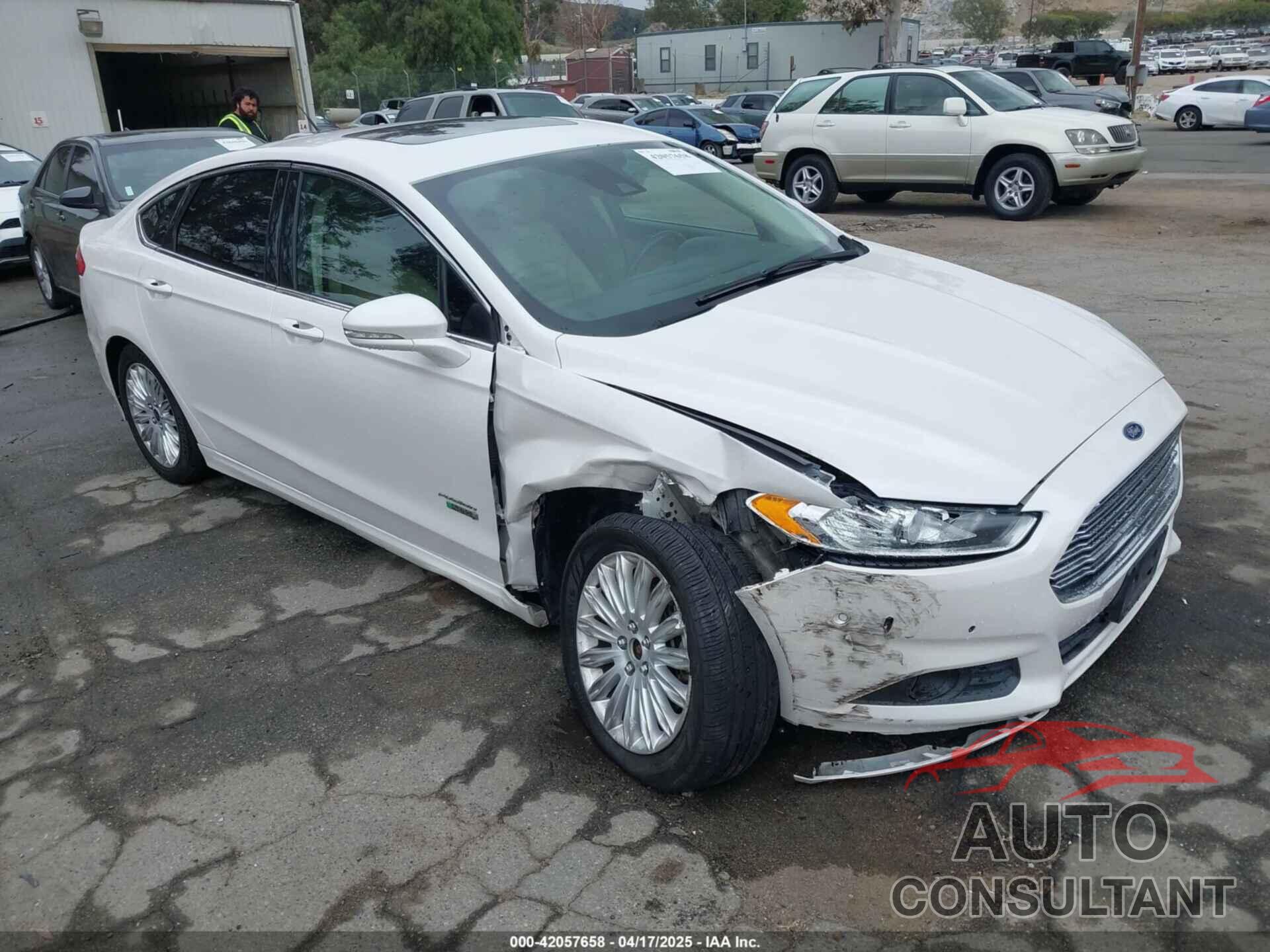 FORD FUSION ENERGI 2016 - 3FA6P0PUXGR144976