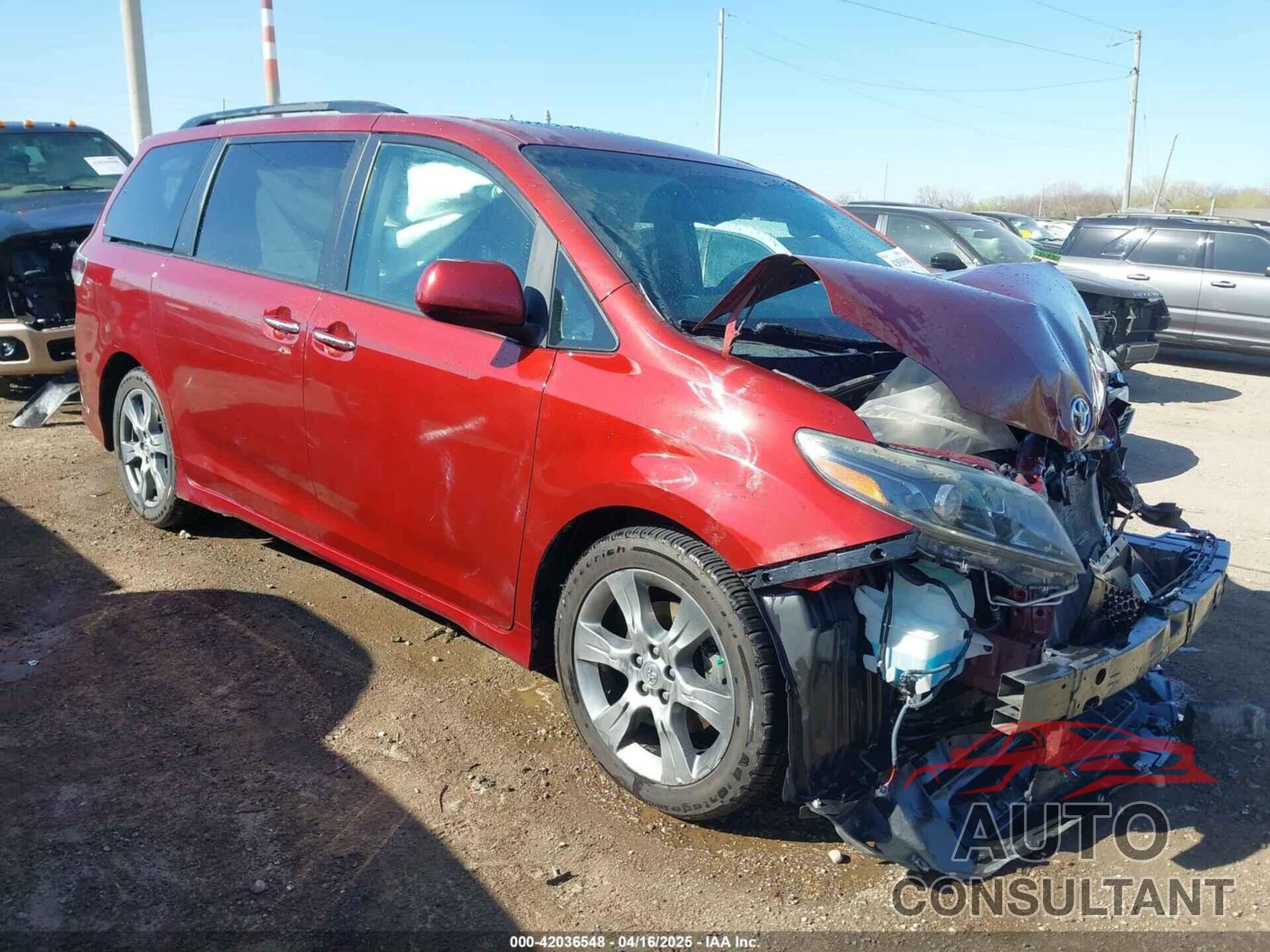 TOYOTA SIENNA 2015 - 5TDXK3DC6FS528503