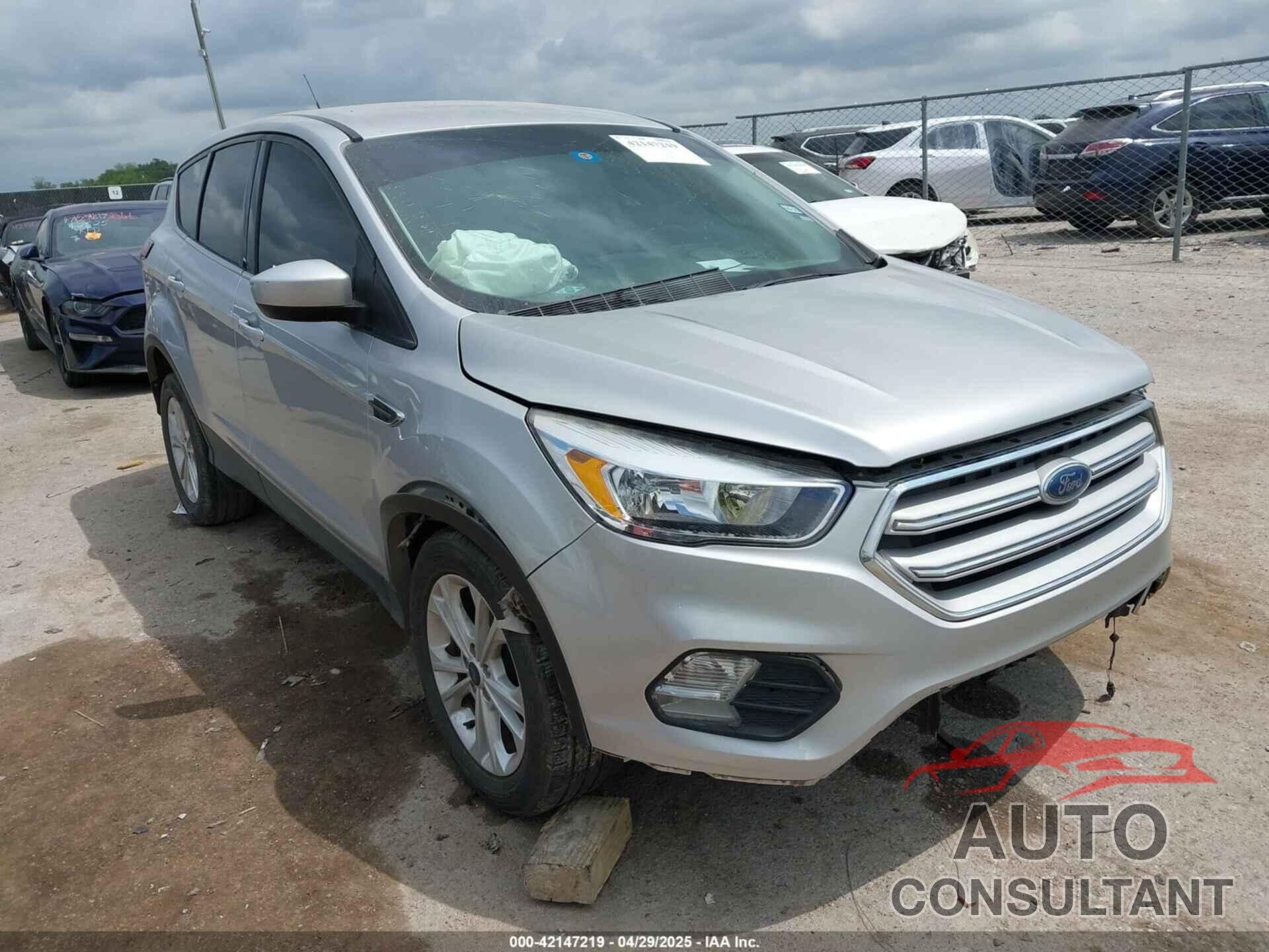 FORD ESCAPE 2019 - 1FMCU0GD3KUA40915