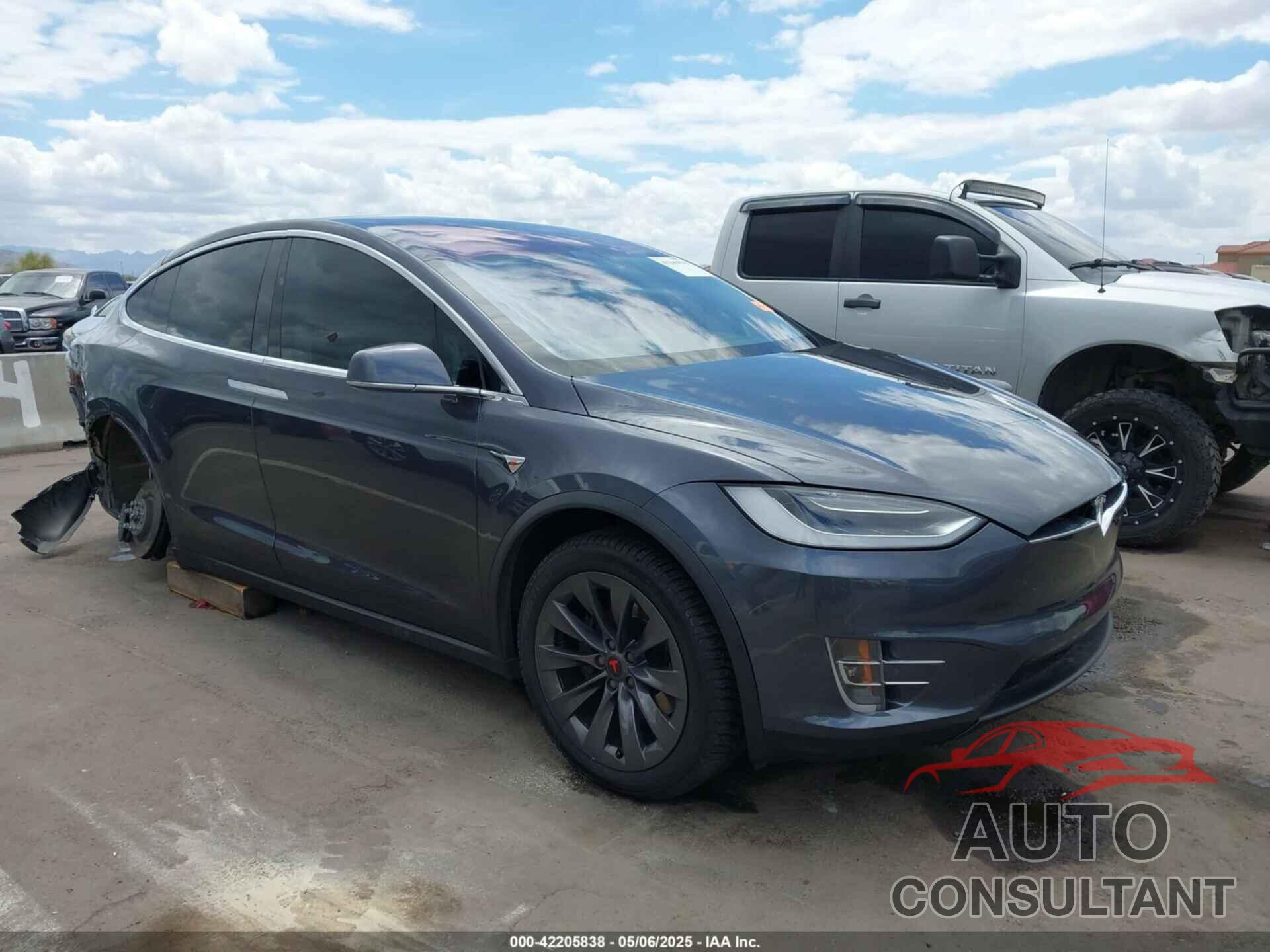 TESLA MODEL X 2018 - 5YJXCBE29JF126629