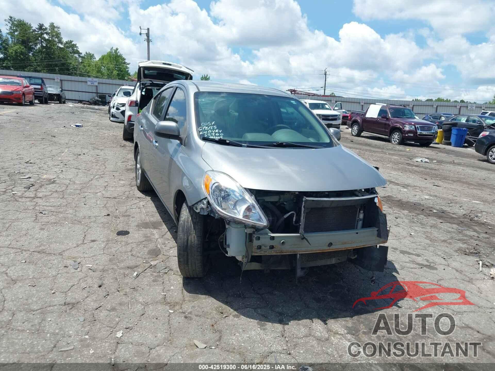 NISSAN VERSA 2013 - 3N1CN7AP6DL820422