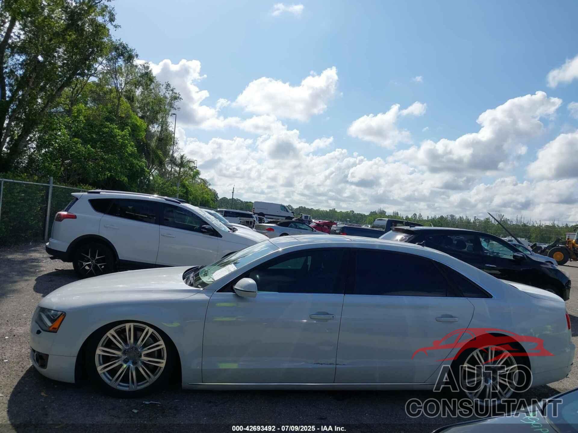 AUDI A8 2014 - WAUR2AFD8EN004371