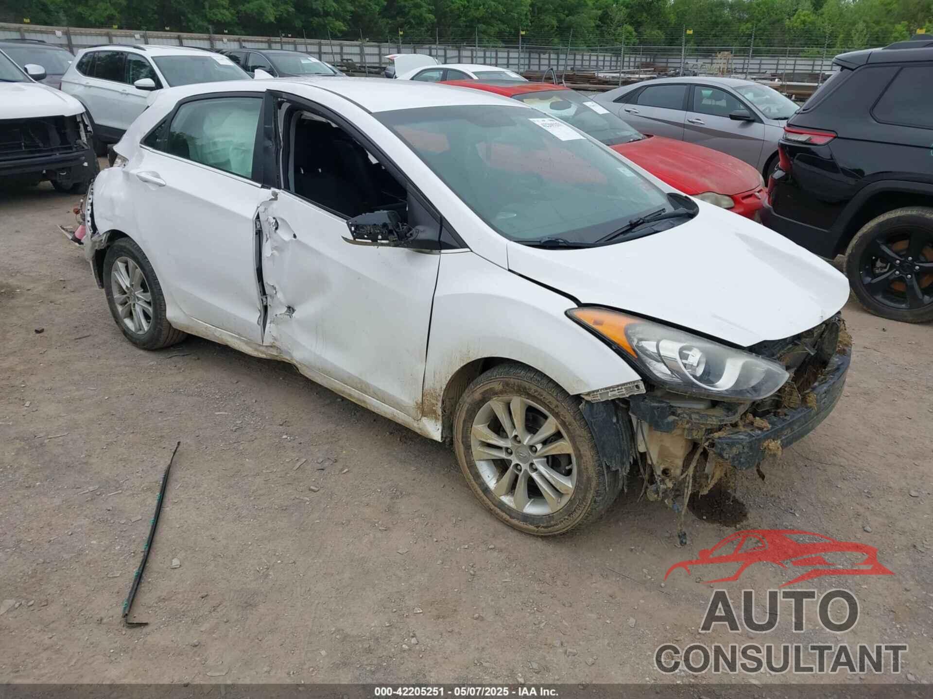 HYUNDAI ELANTRA GT 2013 - KMHD35LE2DU151784