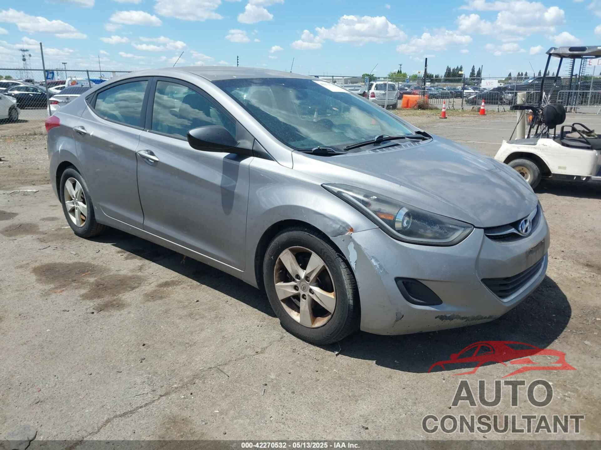 HYUNDAI ELANTRA 2011 - KMHDH4AE3BU109605