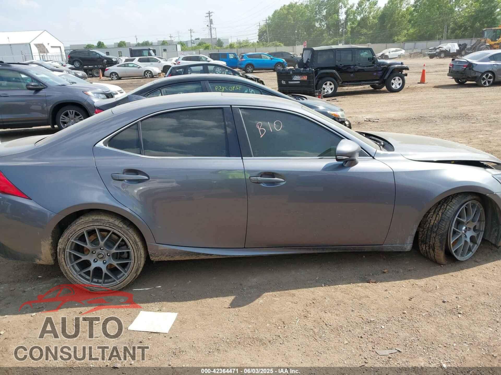 LEXUS IS 2018 - JTHBA1D23J5063488