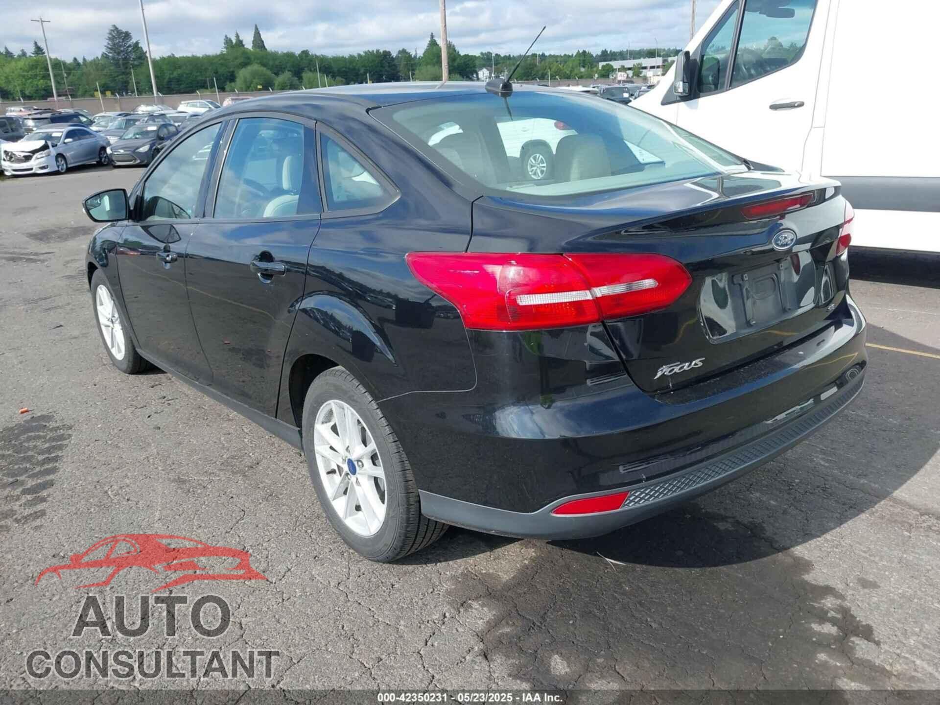 FORD FOCUS 2017 - 1FADP3F21HL218021