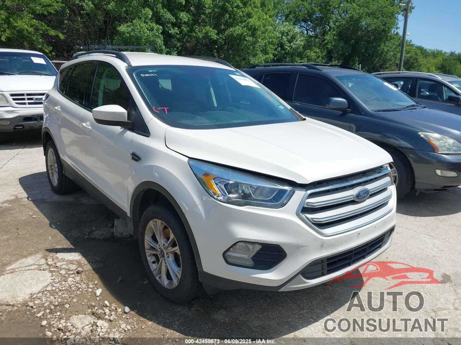 FORD ESCAPE 2017 - 1FMCU0GD6HUE69099