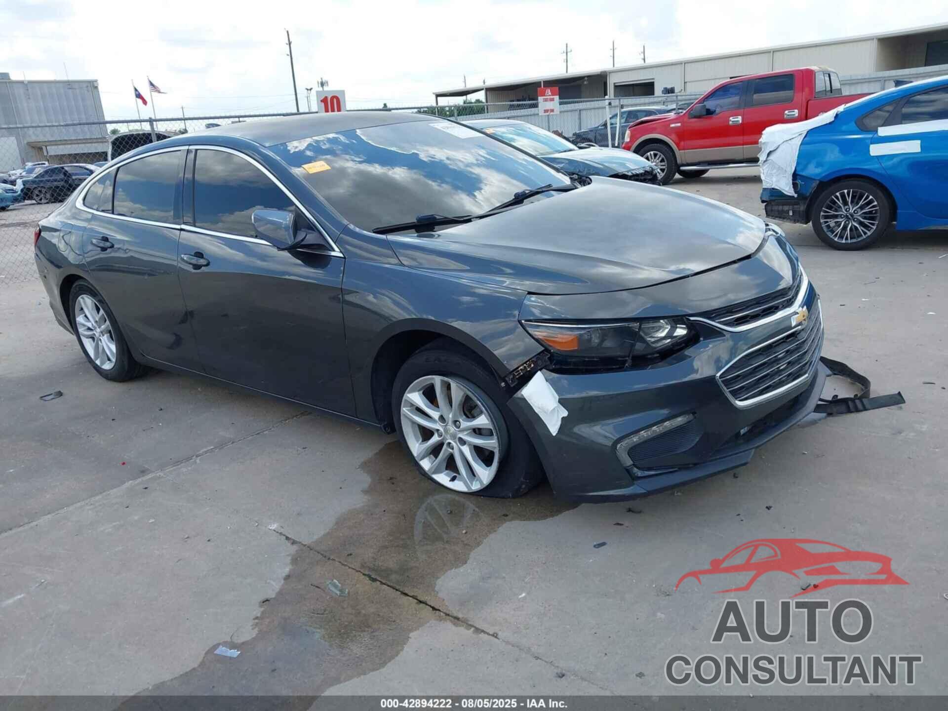 CHEVROLET MALIBU 2017 - 1G1ZE5ST8HF177703