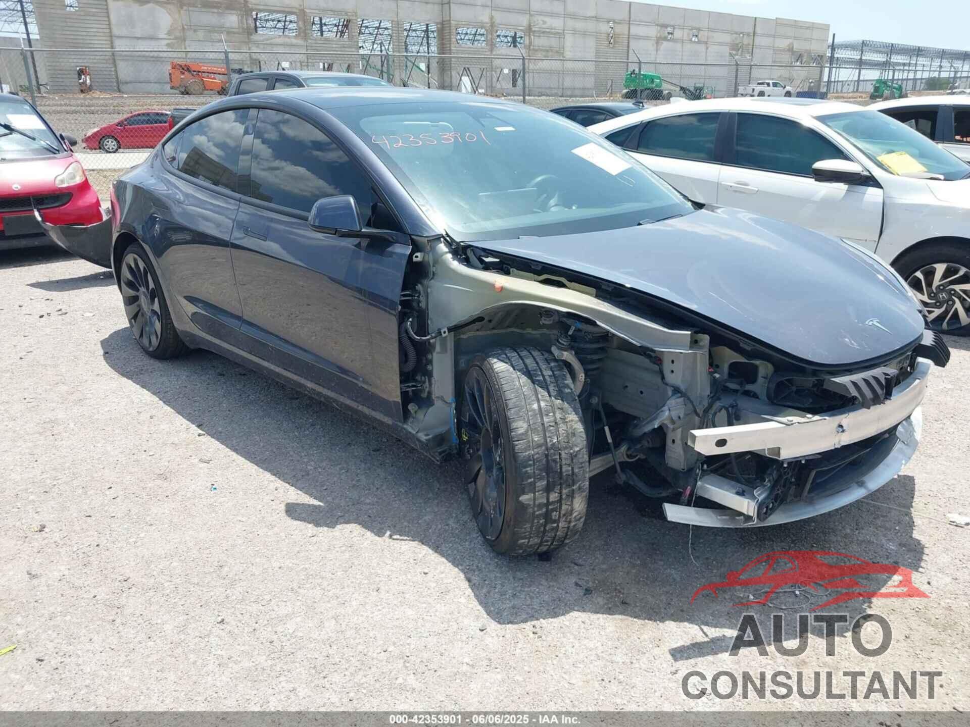 TESLA MODEL 3 2021 - 5YJ3E1EC4MF044808