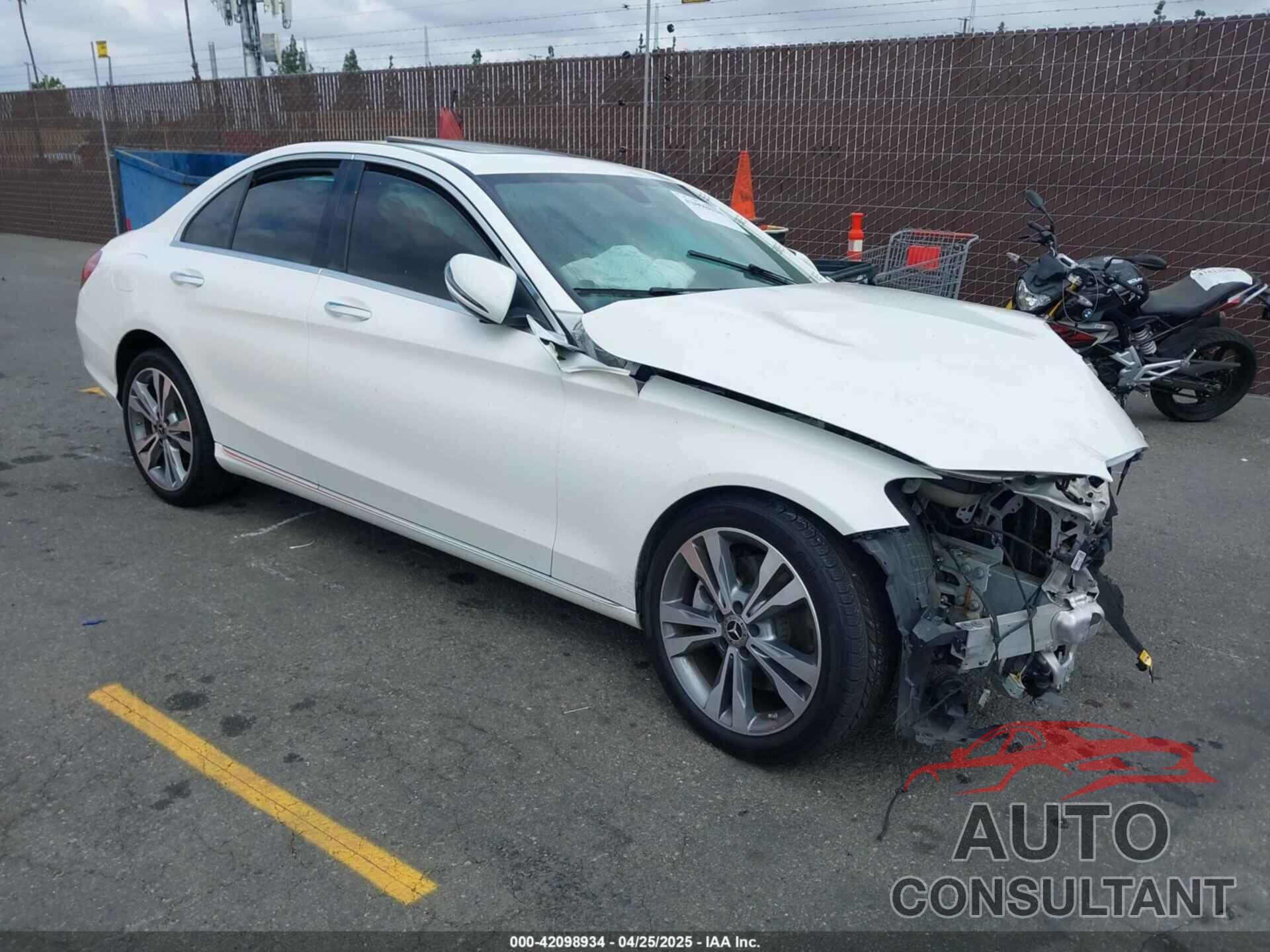 MERCEDES-BENZ C 300 2021 - W1KWF8DB8MR605913