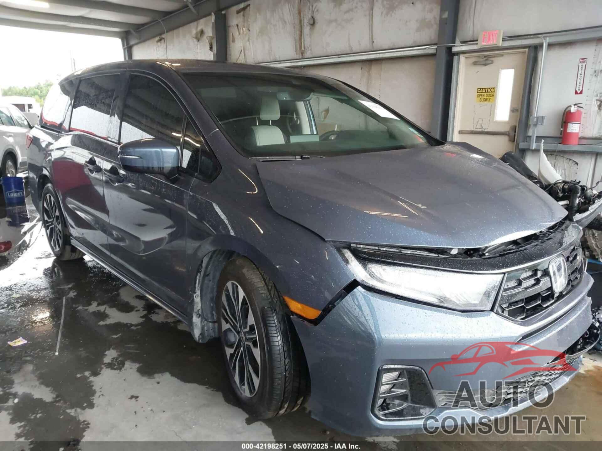 HONDA ODYSSEY 2025 - 5FNRL6H91SB015017