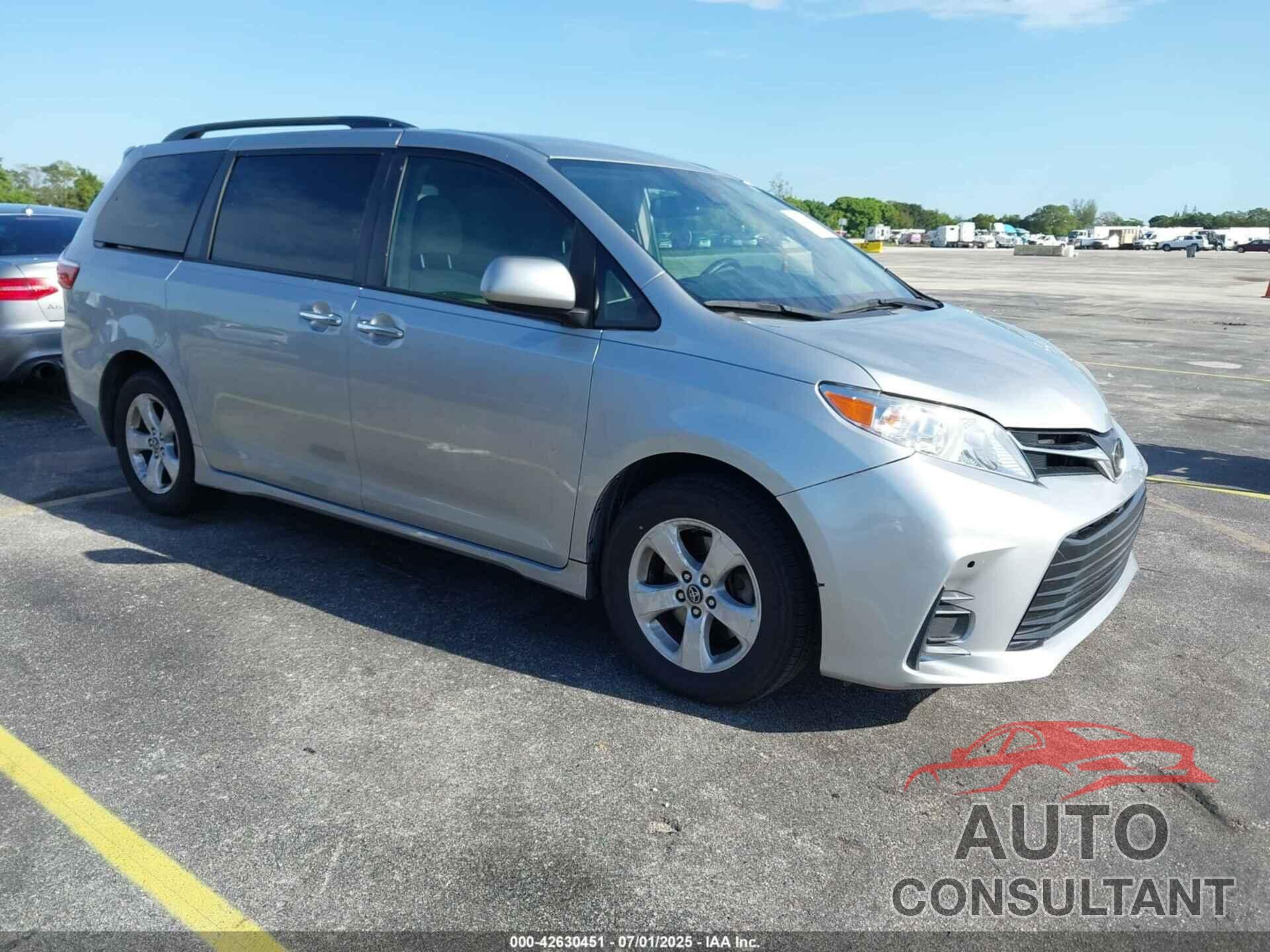 TOYOTA SIENNA 2019 - 5TDKZ3DC8KS995275