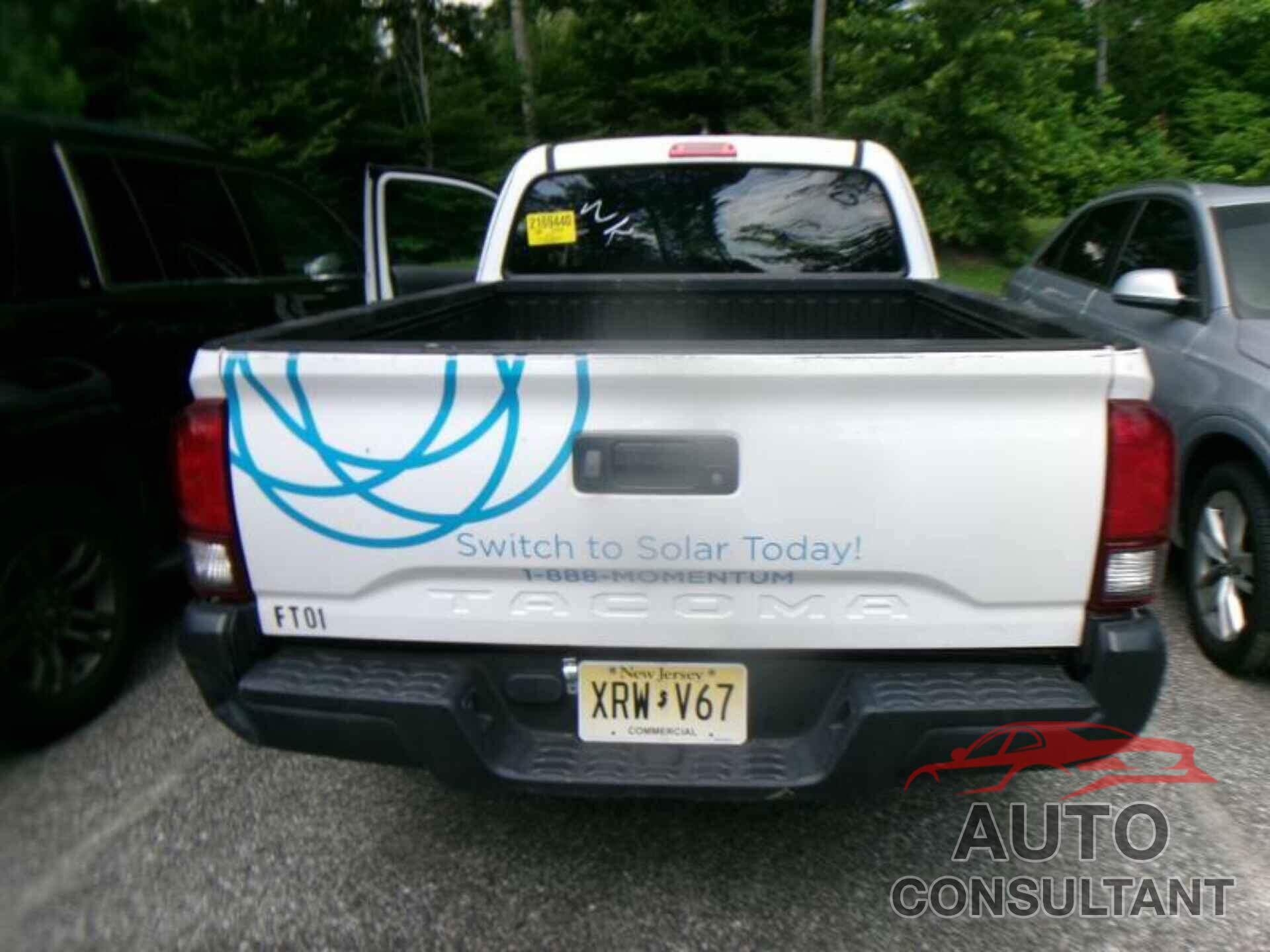 TOYOTA TACOMA 2019 - 5TFRX5GN6KX156104