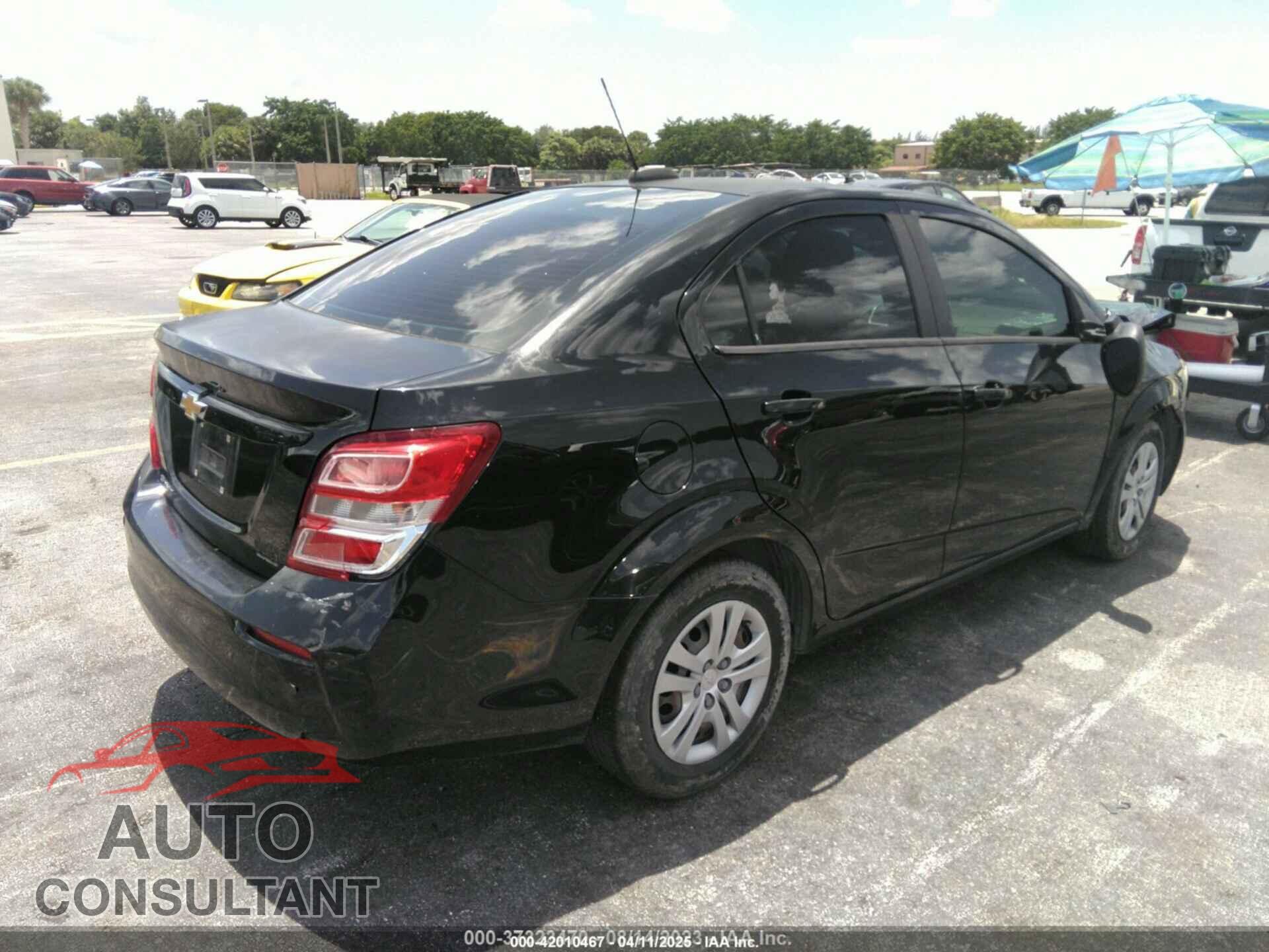 CHEVROLET SONIC 2017 - 1G1JB5SH0H4153473