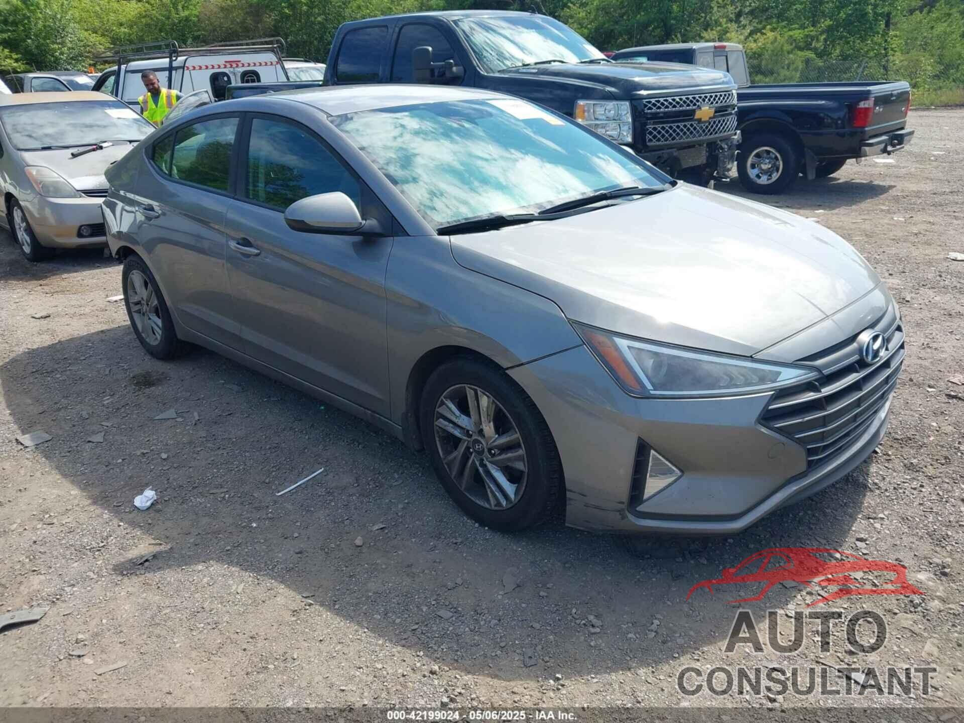HYUNDAI ELANTRA 2020 - KMHD84LFXLU002266